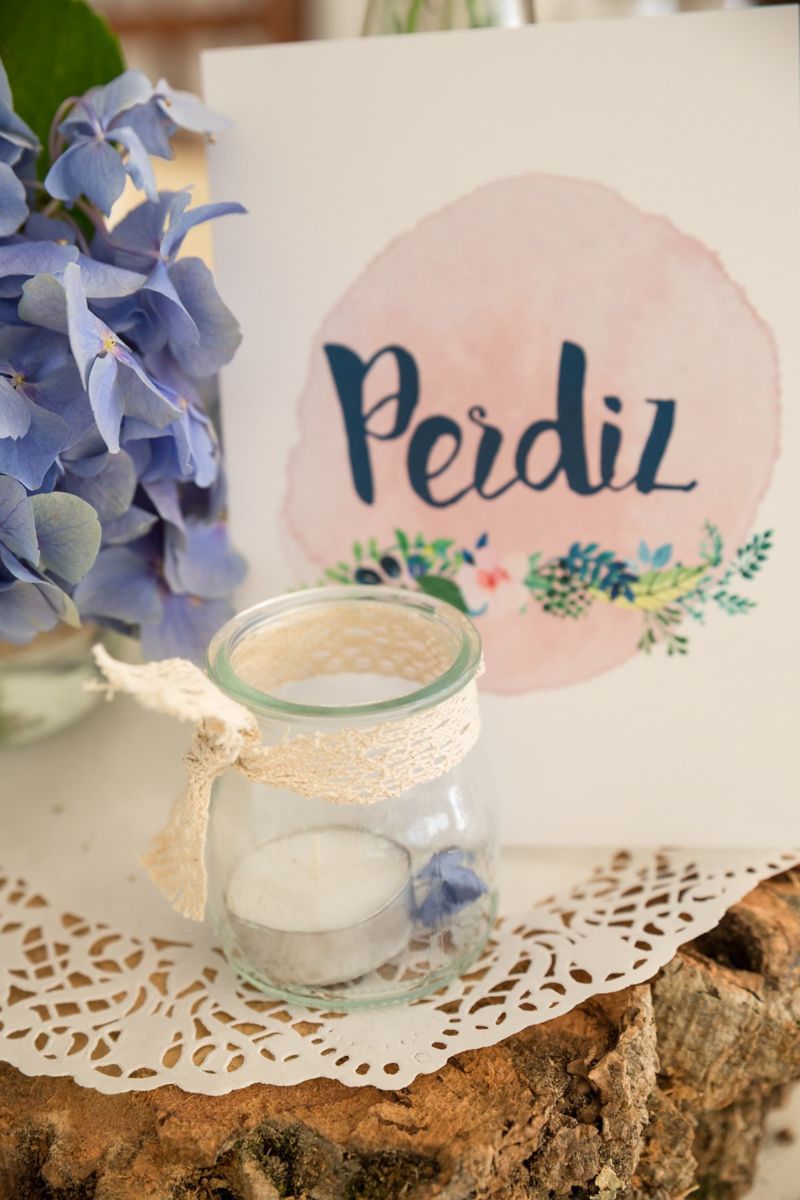 Reportagem de casamento na Herdade da Agolada de Cima - detalhes da decoração das mesas