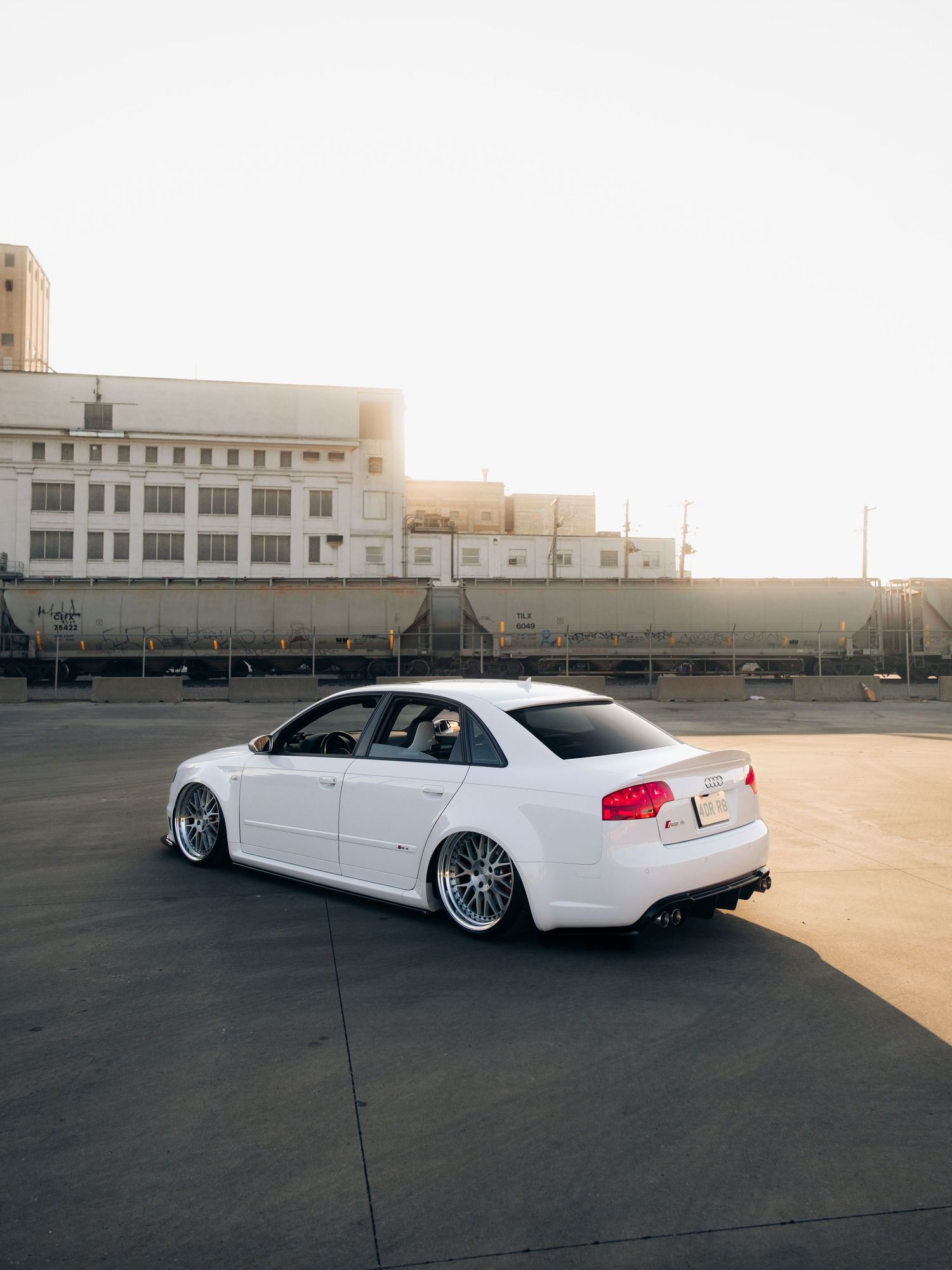 Audi B7 RS4 Bagged Audizine