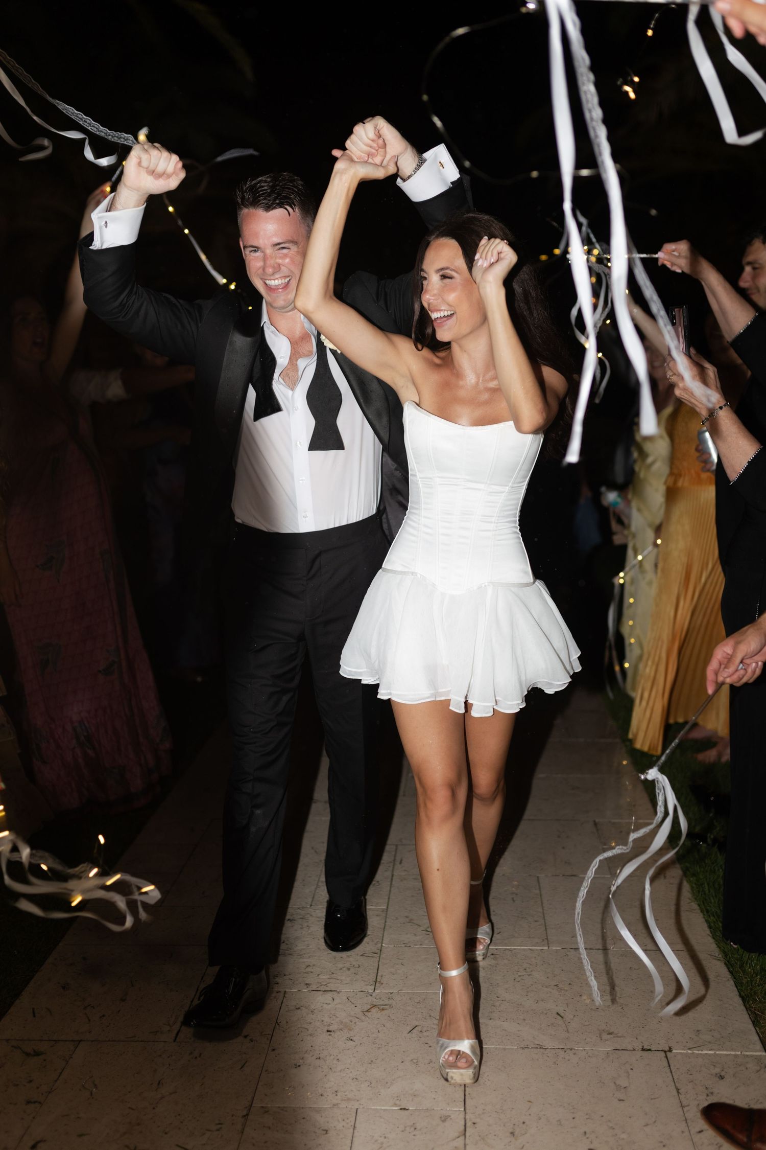 Editorial Wedding in South Florida. Boca Raton, West Palm Beach, Santa Rosa Beach. Documentary wedding films.