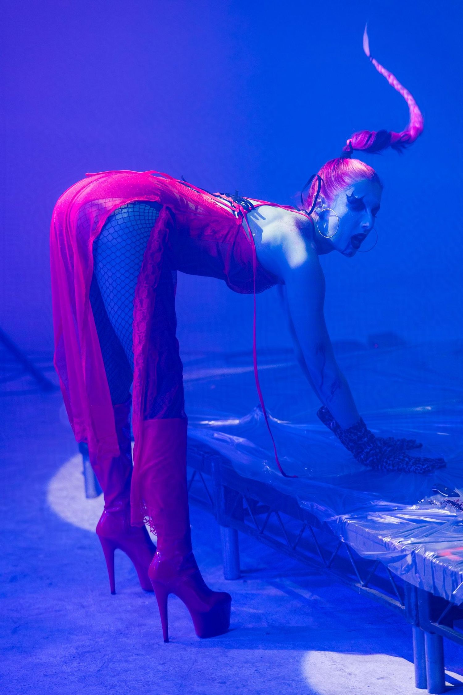 Drag performer Juno Jinxxx whips their ponytail back. (XYZ Cabaret at Coyote Studios)

© snapnon 2026