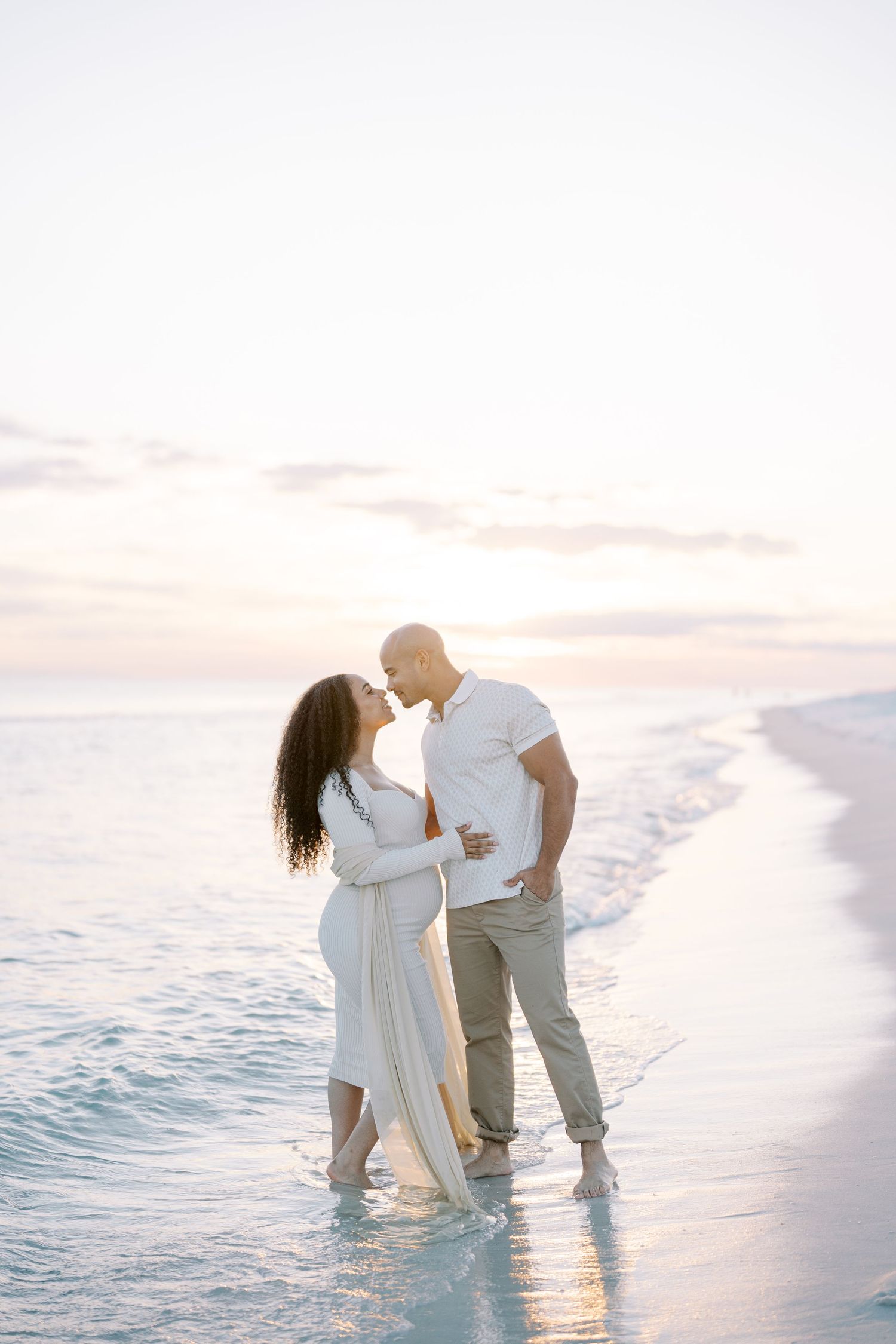 maternity portrait at sunset on the beach