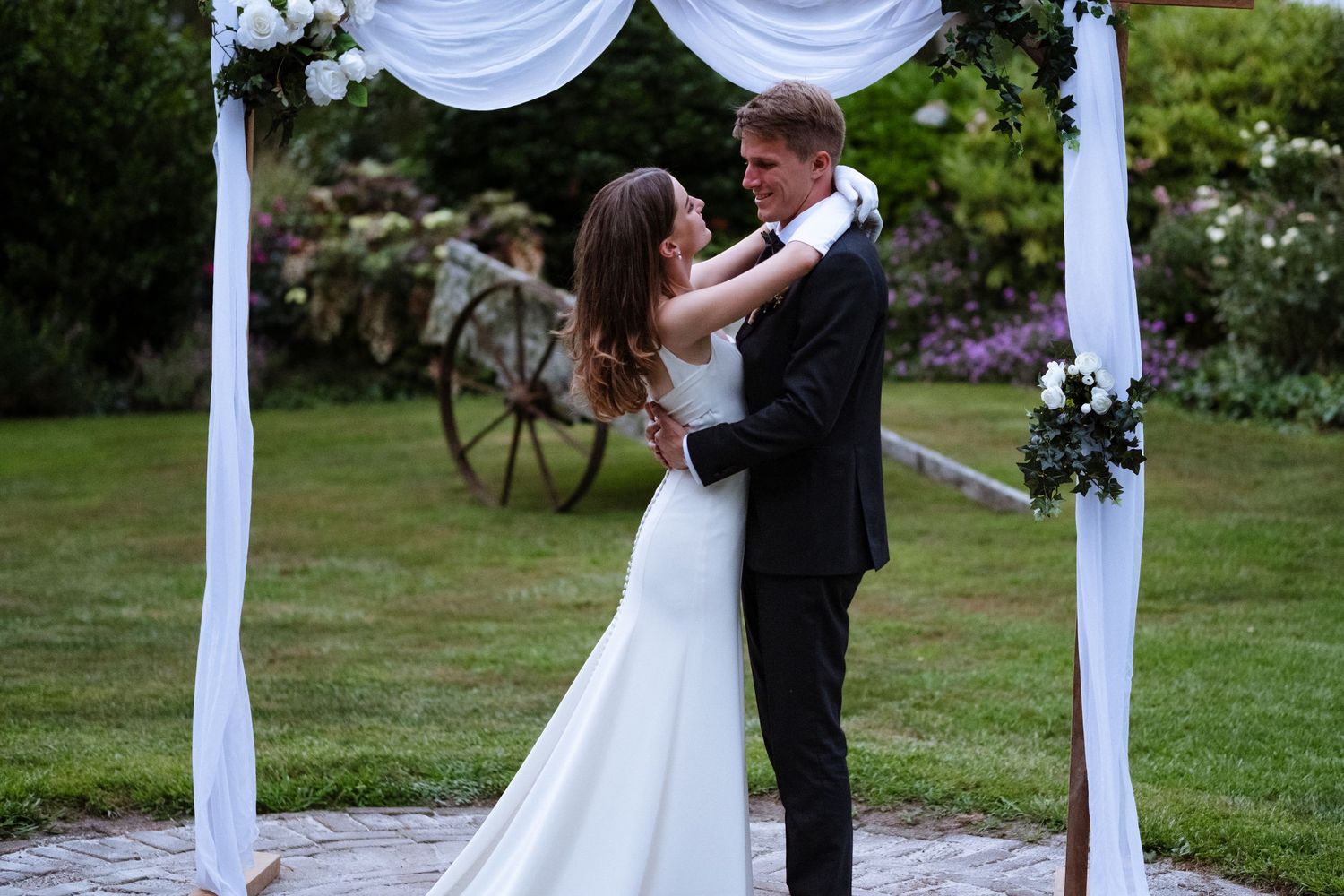 Tauranga Wedding Bride and Groom - JaydinCaptures
