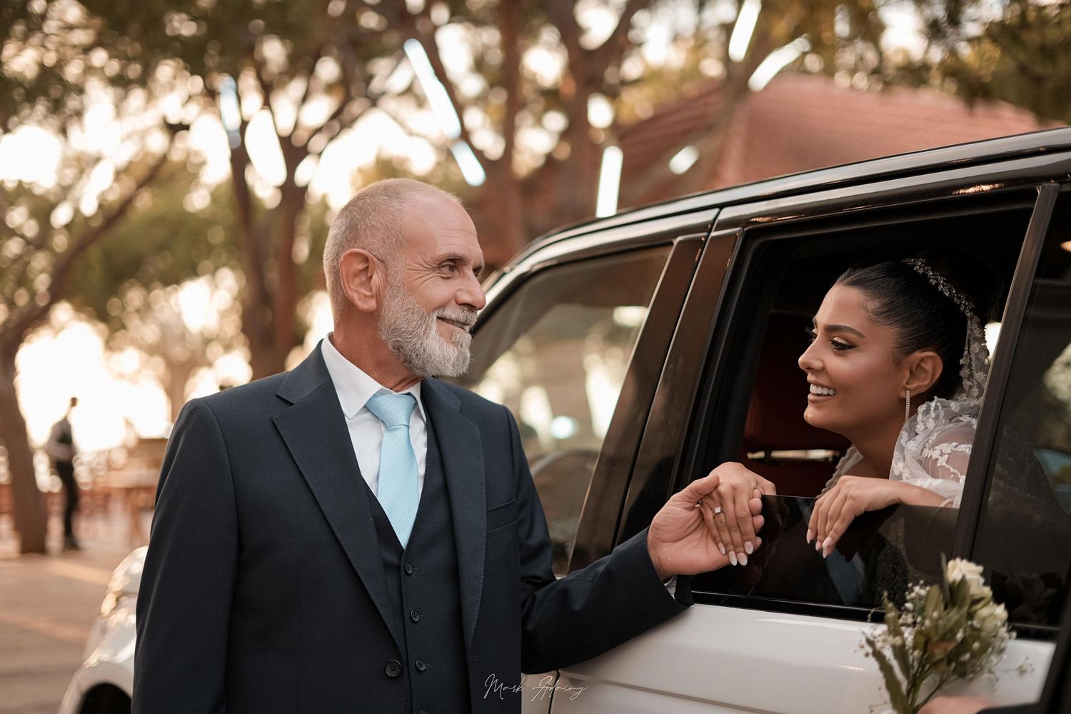 Outstanding Lebanese bride saying goodbye to her father
