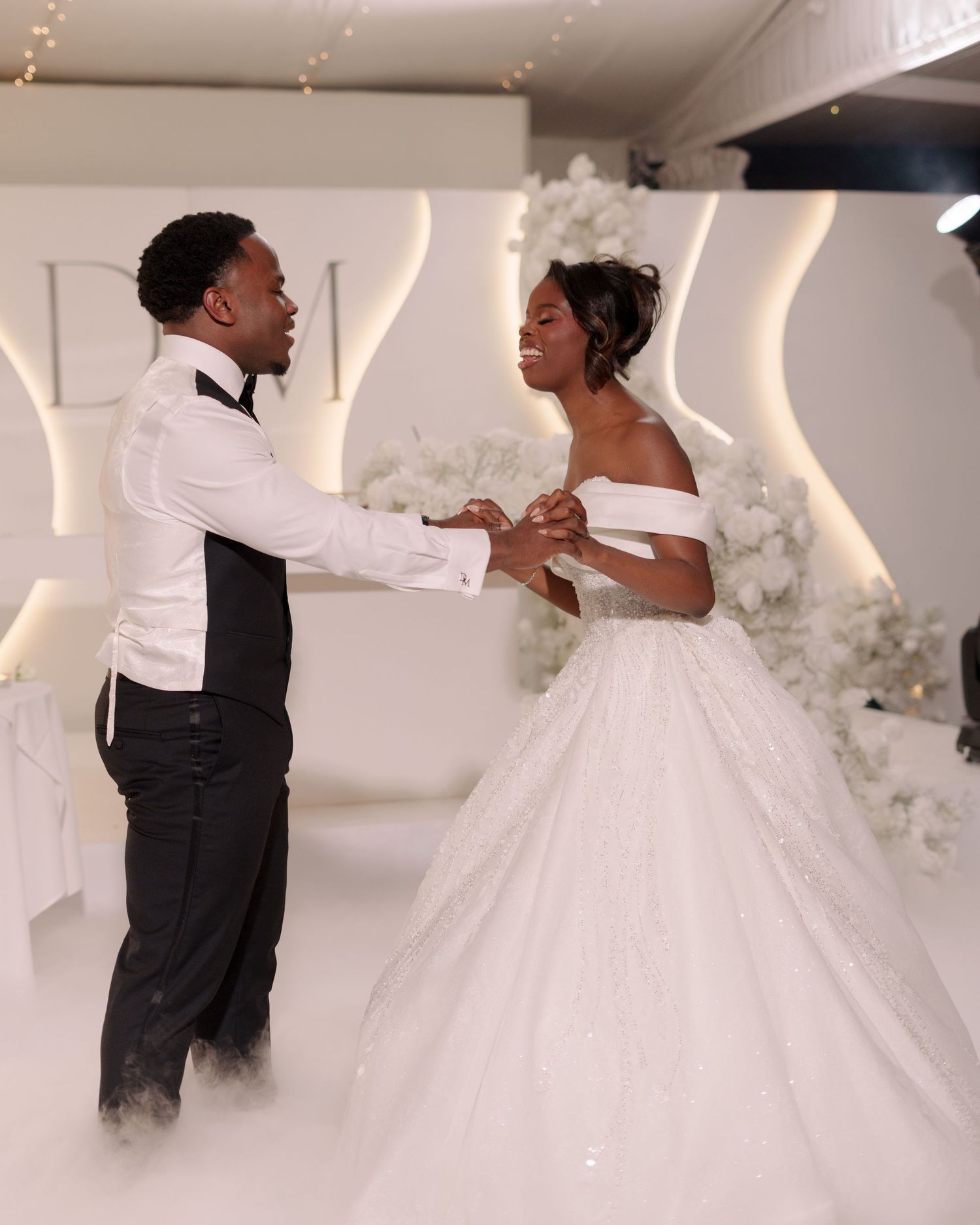 bride and groom first dance
