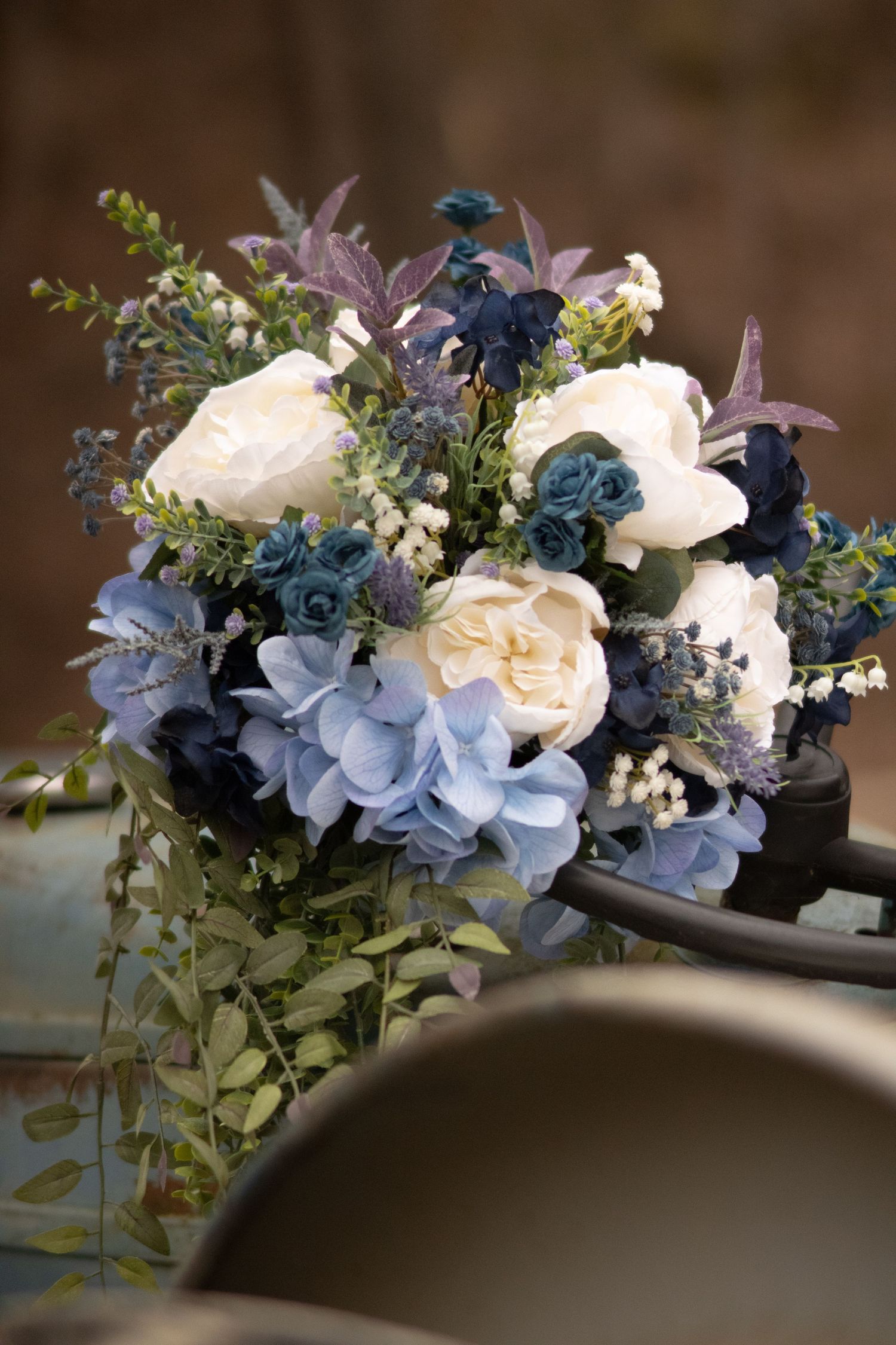 Detail shot of a brides flowers