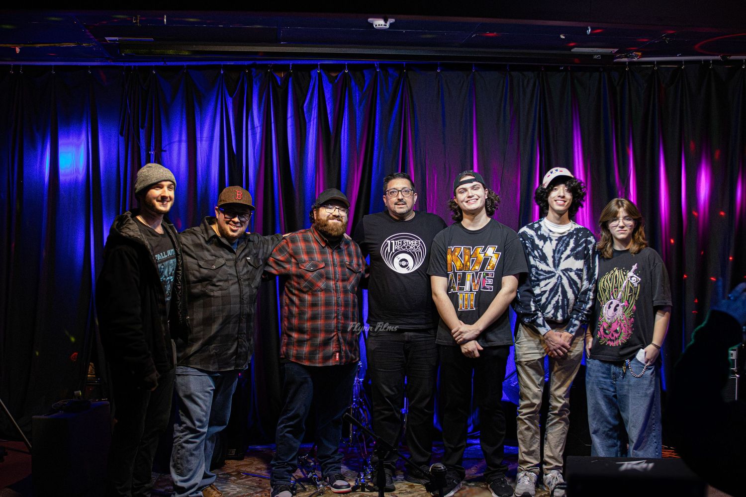 Envy's Friendsgiving concert