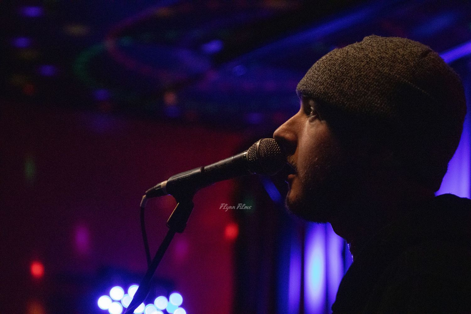 Envy's Friendsgiving concert