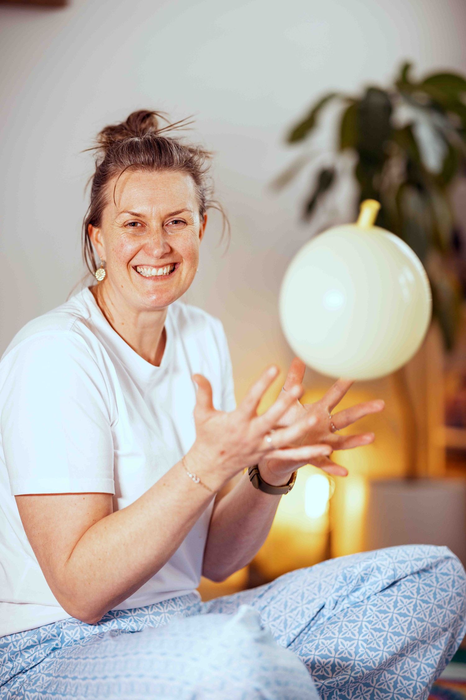 yoga with balloon