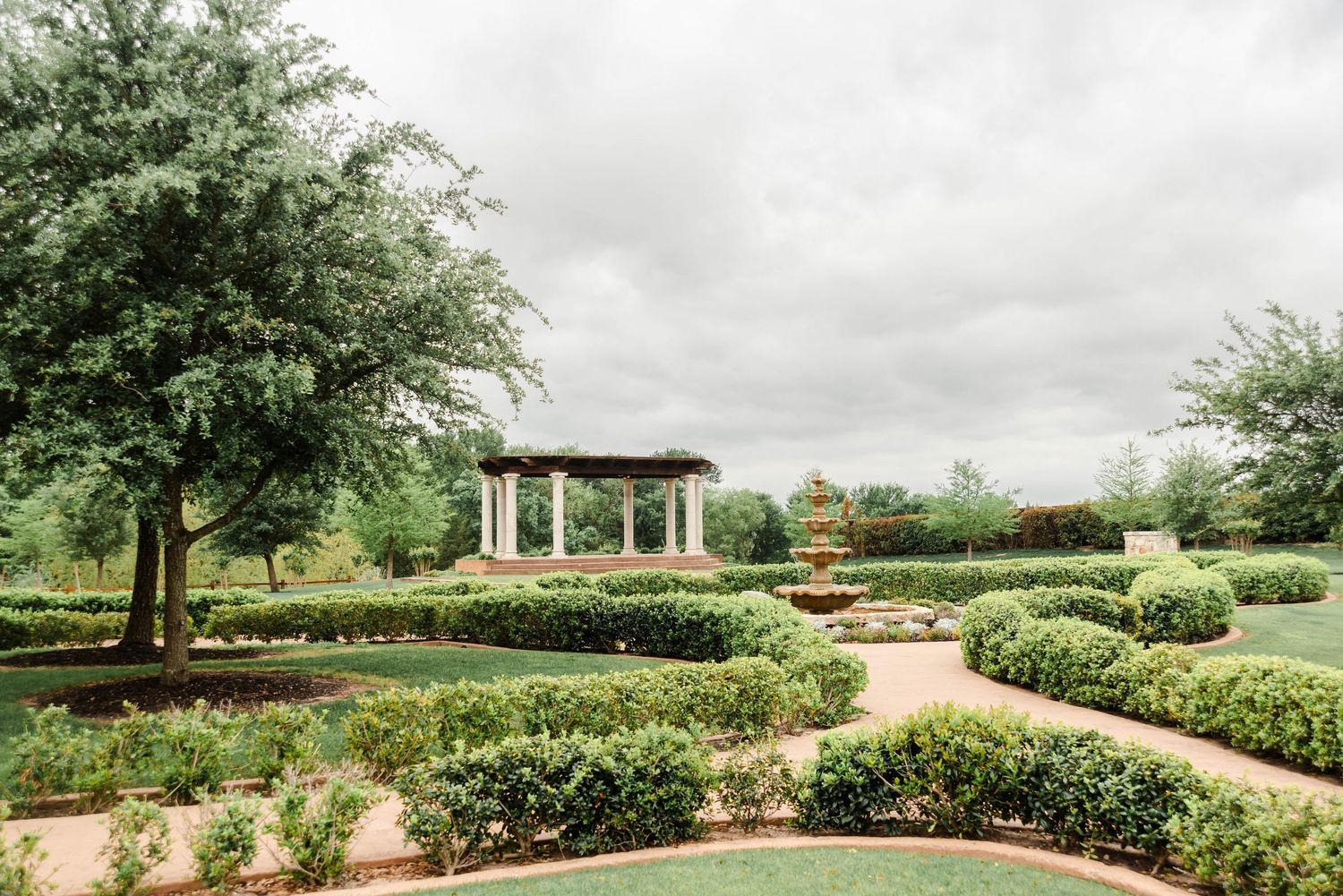 garden area with view of ceremony site