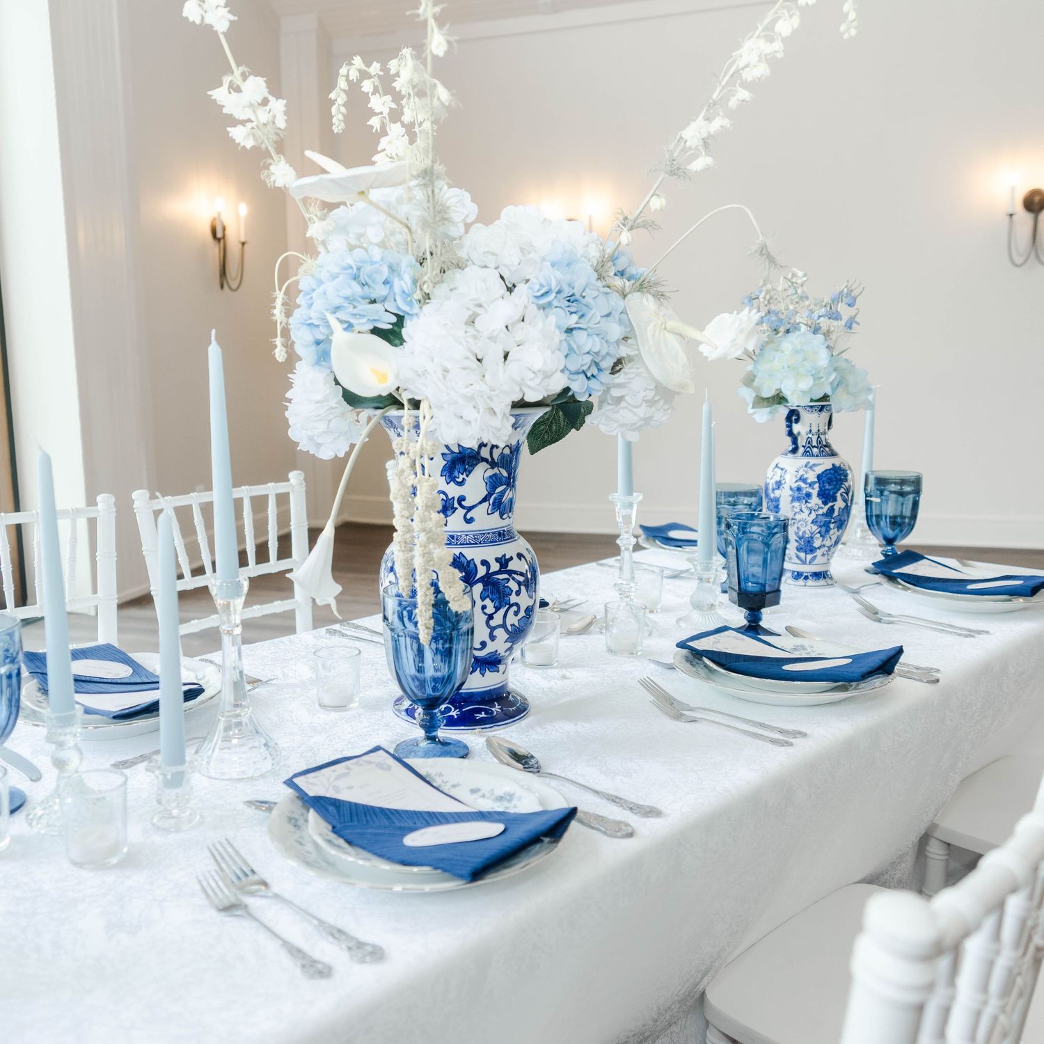 florals at table arrangement