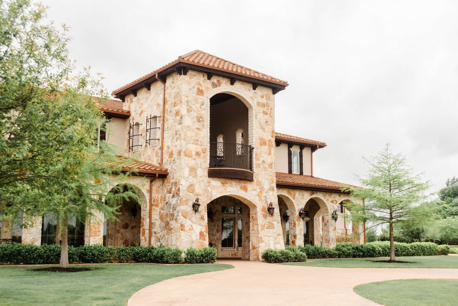 front of tuscany hill venue from quarter left