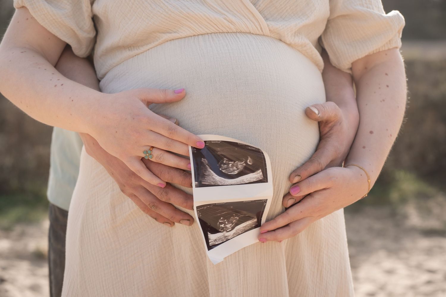 details maternity photoshoot