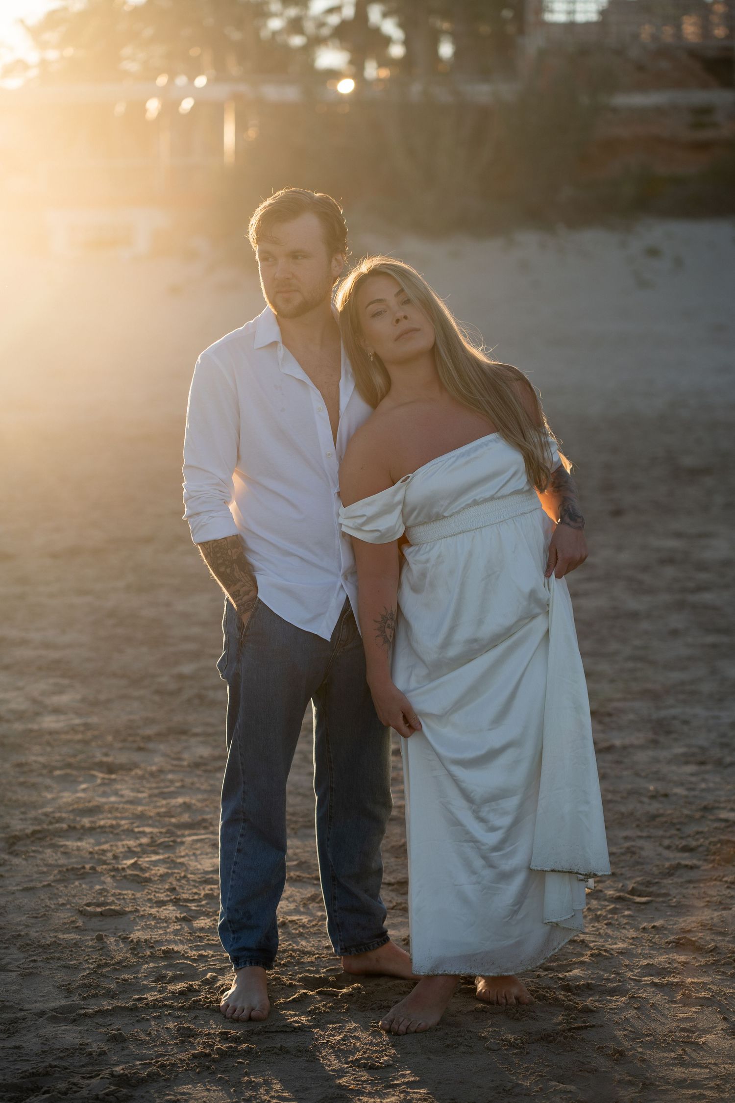 A relaxed couple session captured during golden hour, focusing on natural light and real emotion.