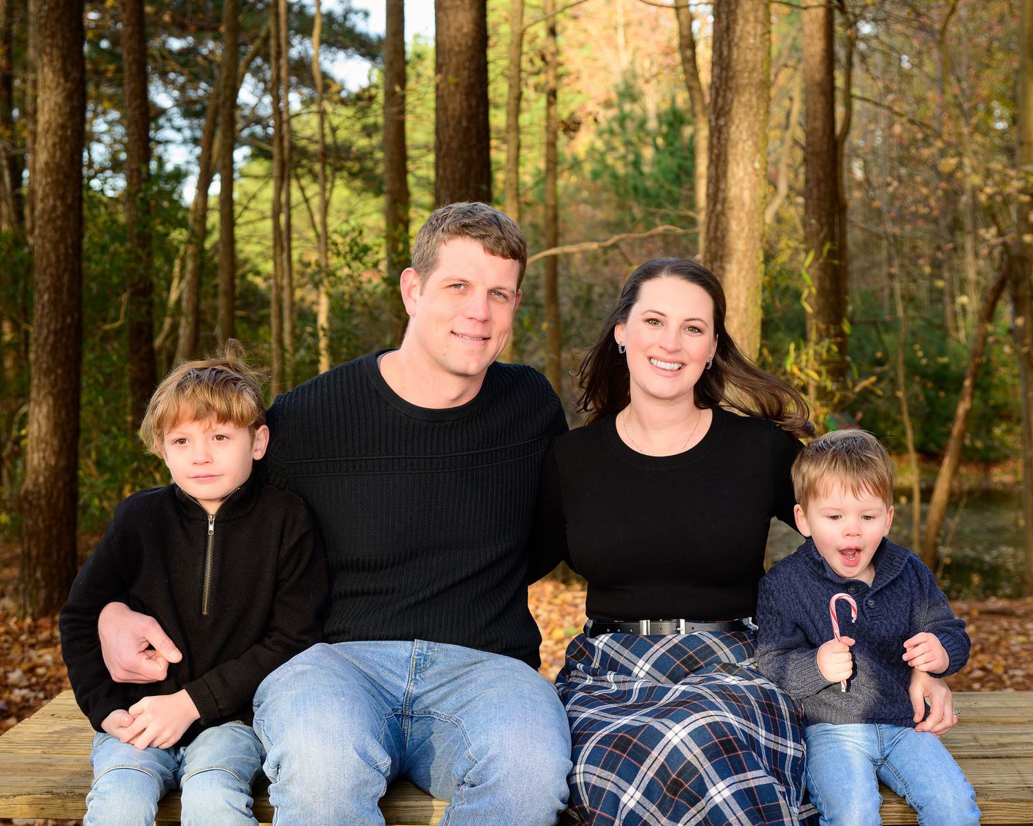 Family portraits 757, Williamsburg family photography, outdoor family photos Virginia, Hampton Roads family photographer, creative sessions.