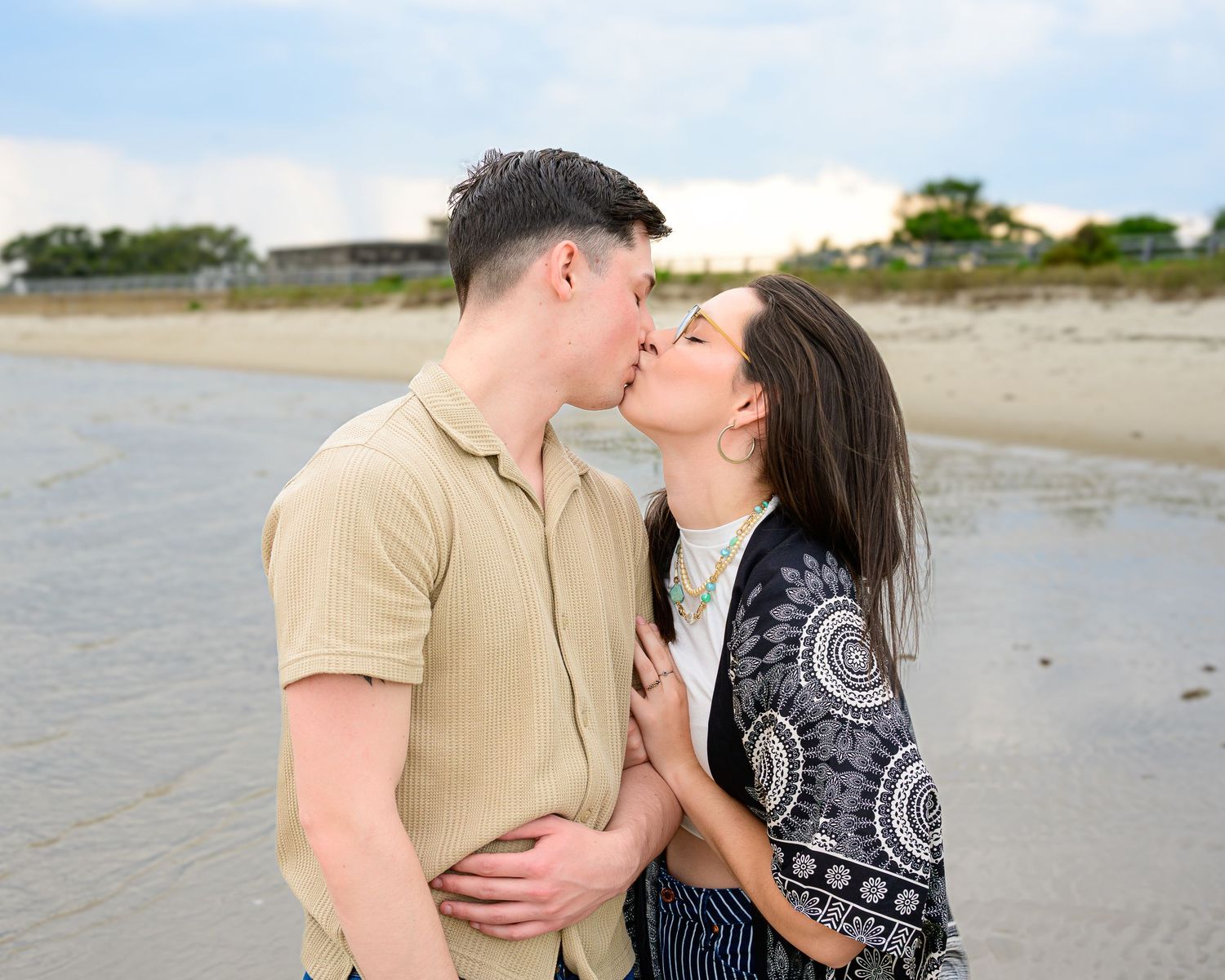Engagement photography 757, Hampton Roads couples, romantic photo sessions, outdoor engagement shoots, Beach engagement photos.