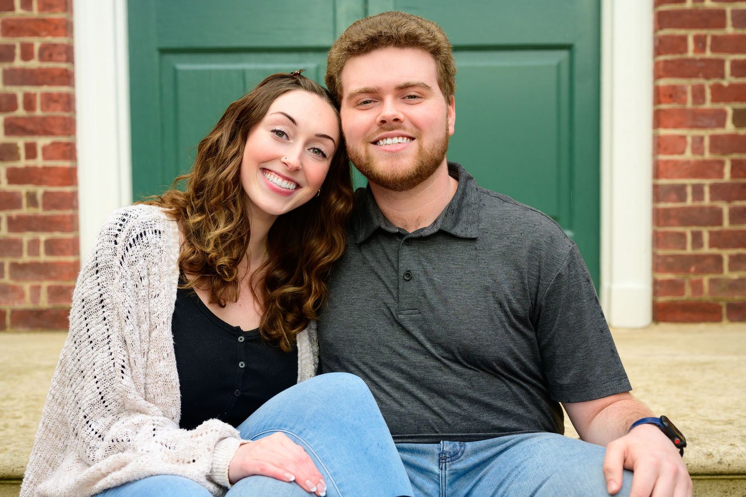 Engagement photography 757, Hampton Roads couples, romantic photo sessions, outdoor engagement shoots, Williamsburg engagement portraits.
