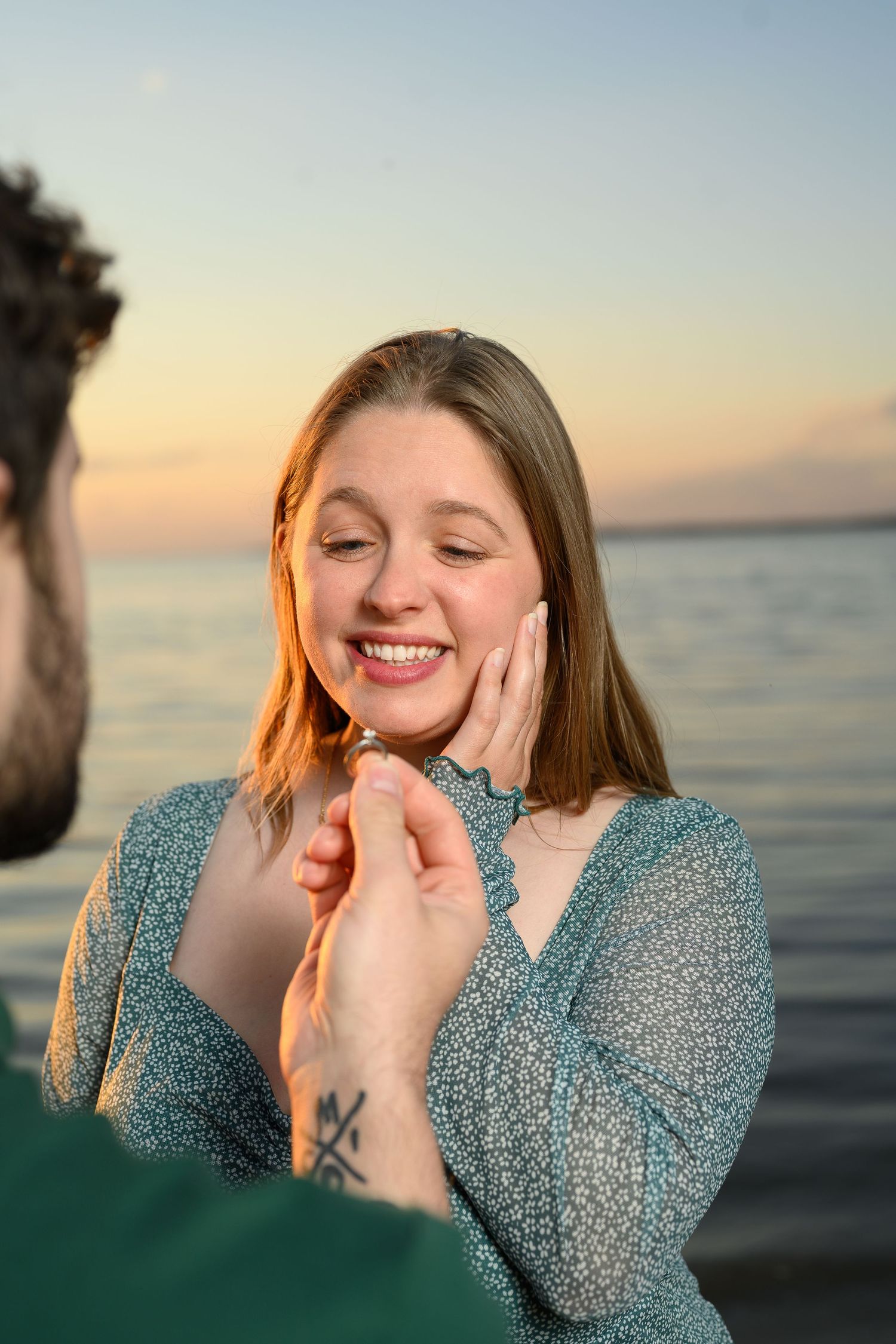 Engagement photography 757, Hampton Roads couples, romantic photo sessions, outdoor engagement shoots, beach engagements. Yorktown beach