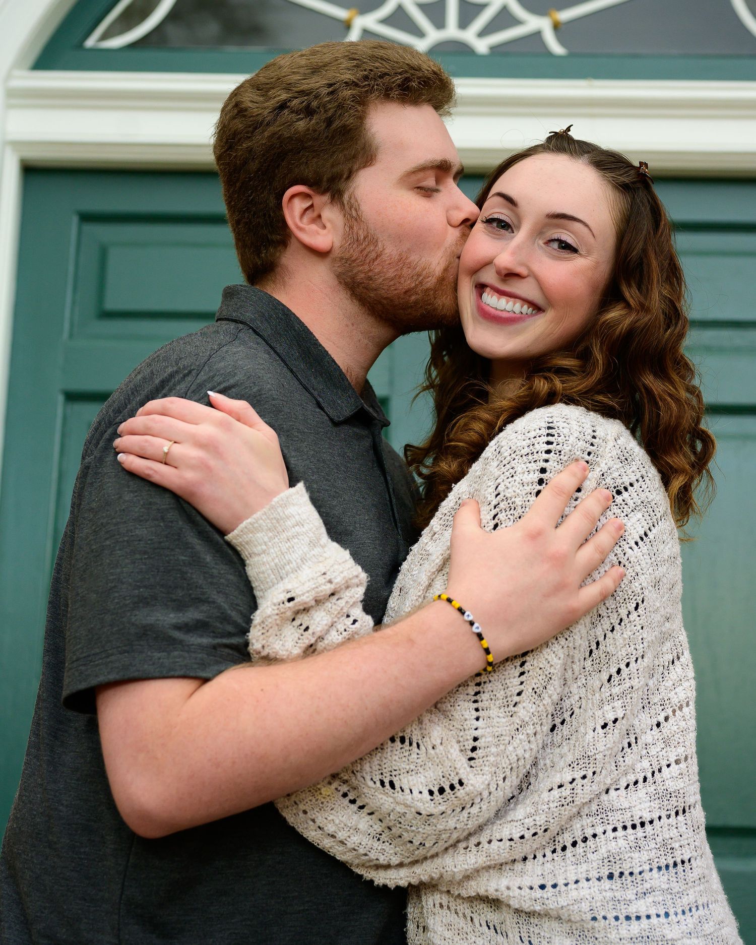 Engagement photography 757, Hampton Roads couples, romantic photo sessions, outdoor engagement shoots, Williamsburg engagement portraits.