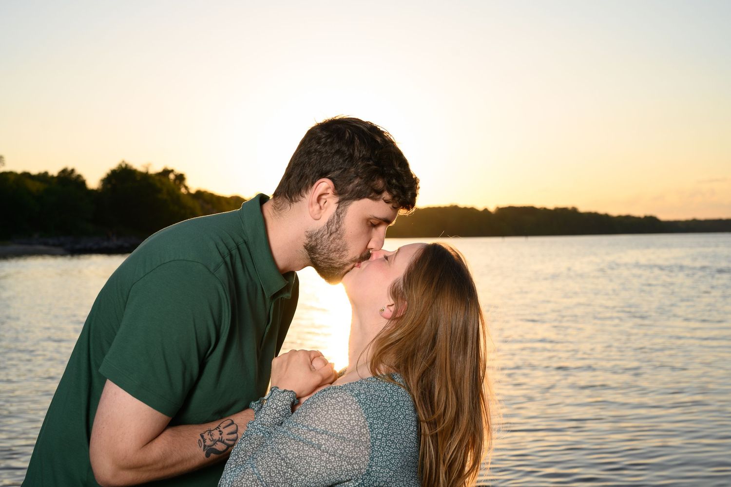 Engagement photography 757, Hampton Roads couples, romantic photo sessions, outdoor engagement shoots, beach engagements. Yorktown beach