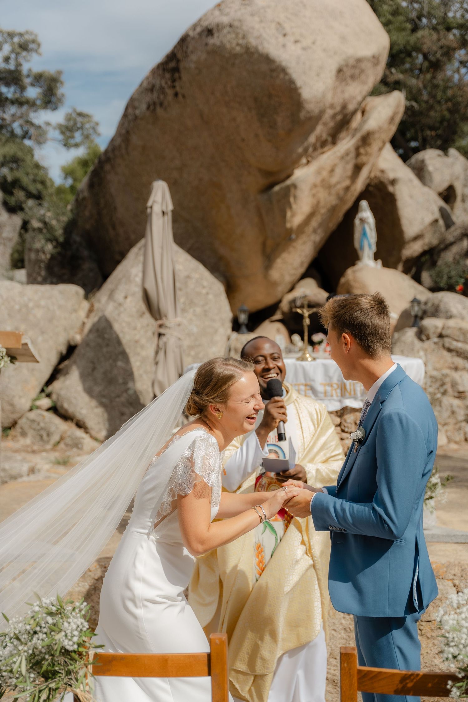 Une célébration heureuse et émouvante à Bonifacio.
