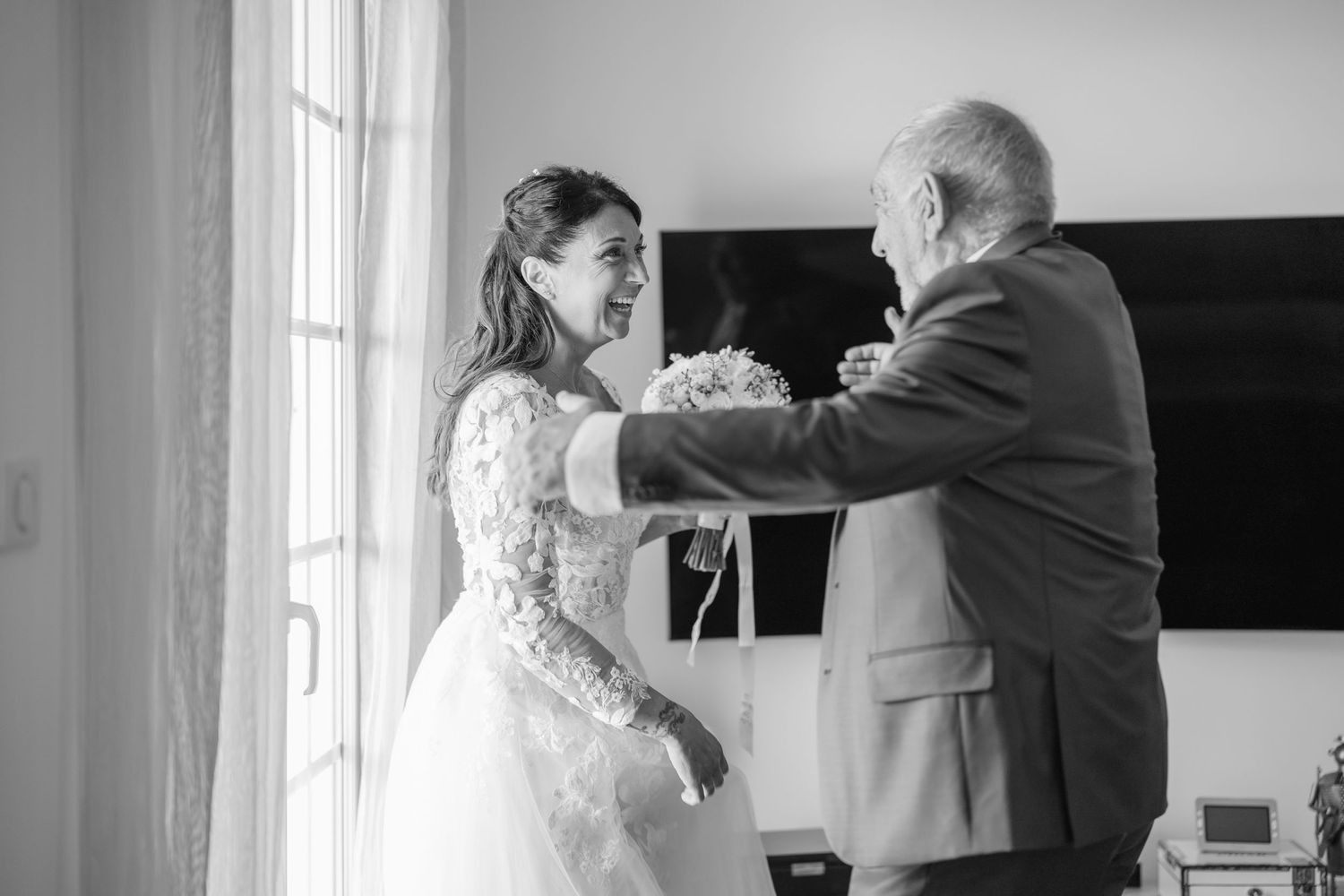 Des moments forts lors des préparatifs de la mariée.
