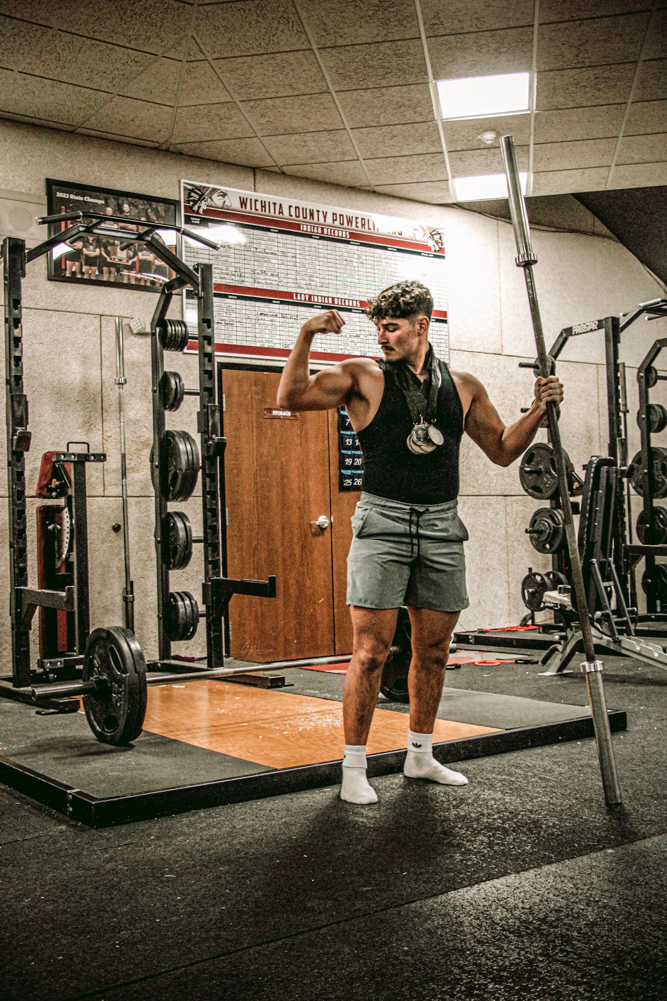 A series of photos showing a person performing a barbell deadlift exercise in a gym with weight equipment and mirrors.