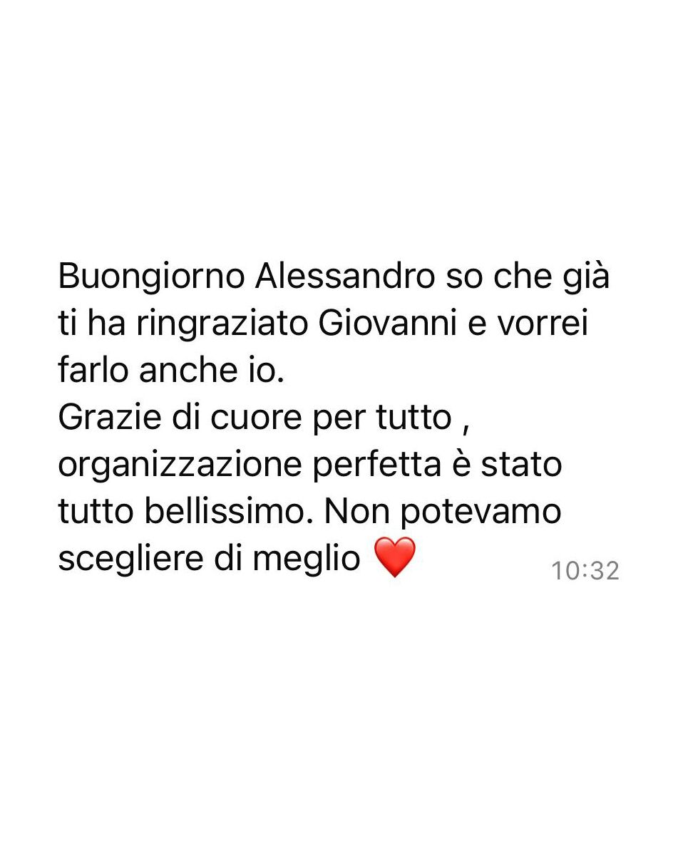 Short WhatsApp message in Italian with greeting and thanks with red heart.