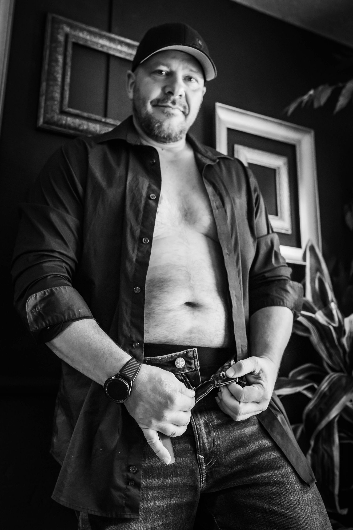 male boudoir photographer jblm