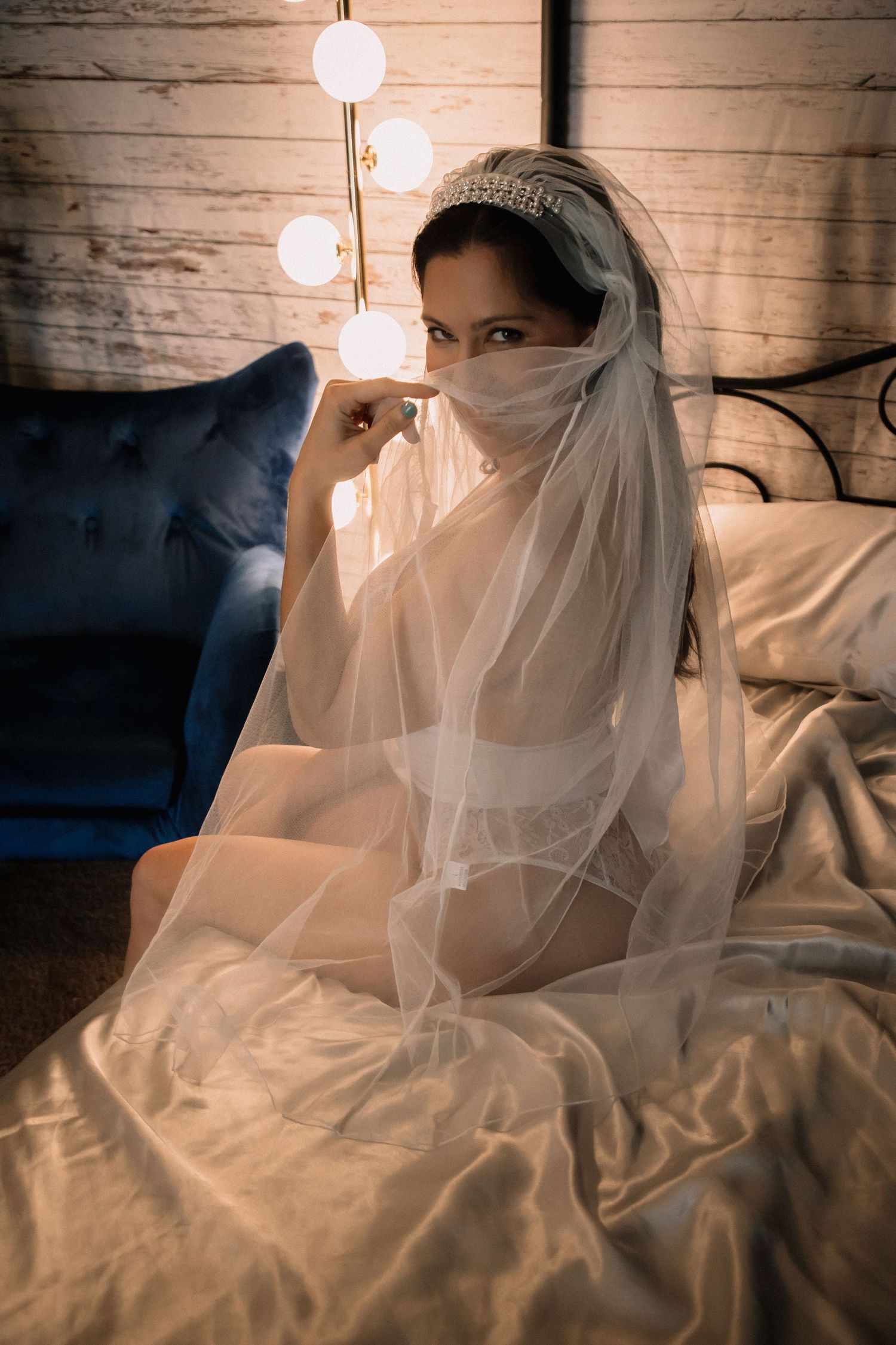 bridal boudoir photographer near tacoma