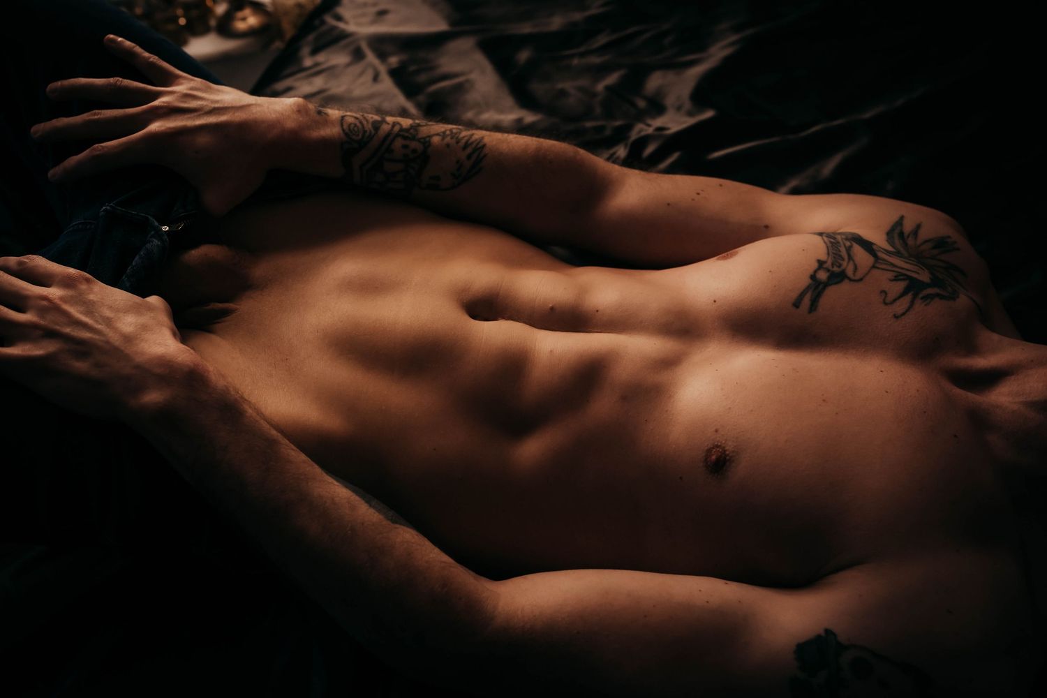 male boudoir photography near jblm