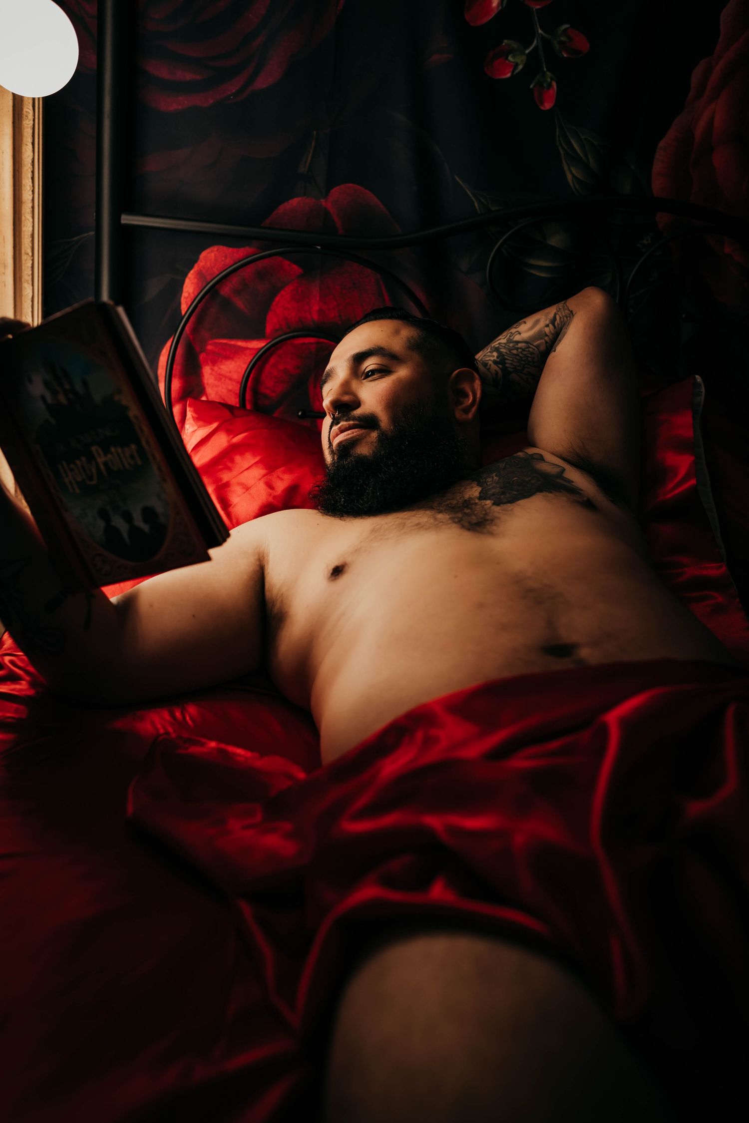 male boudoir photographer seattle