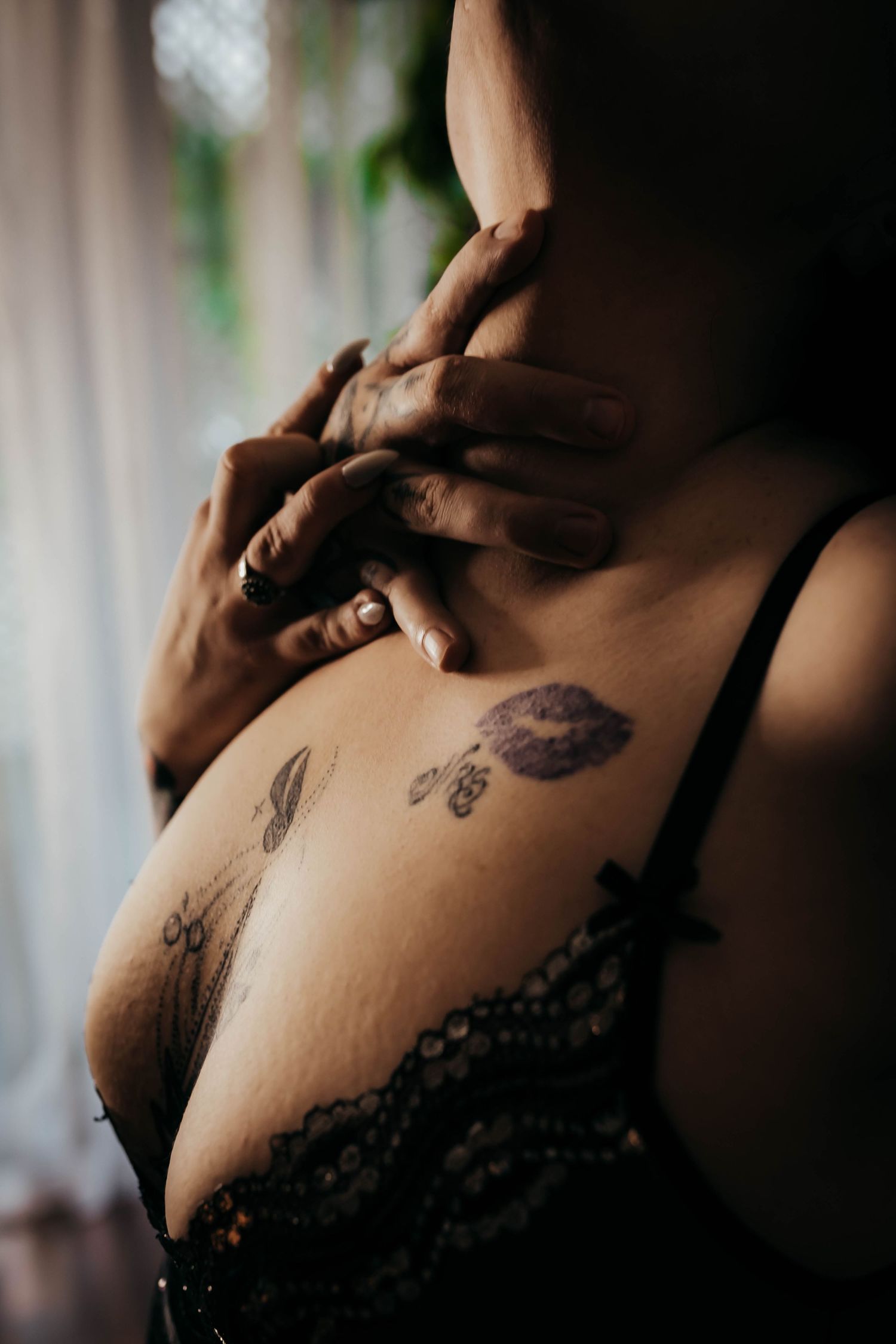 couples boudiuor photos