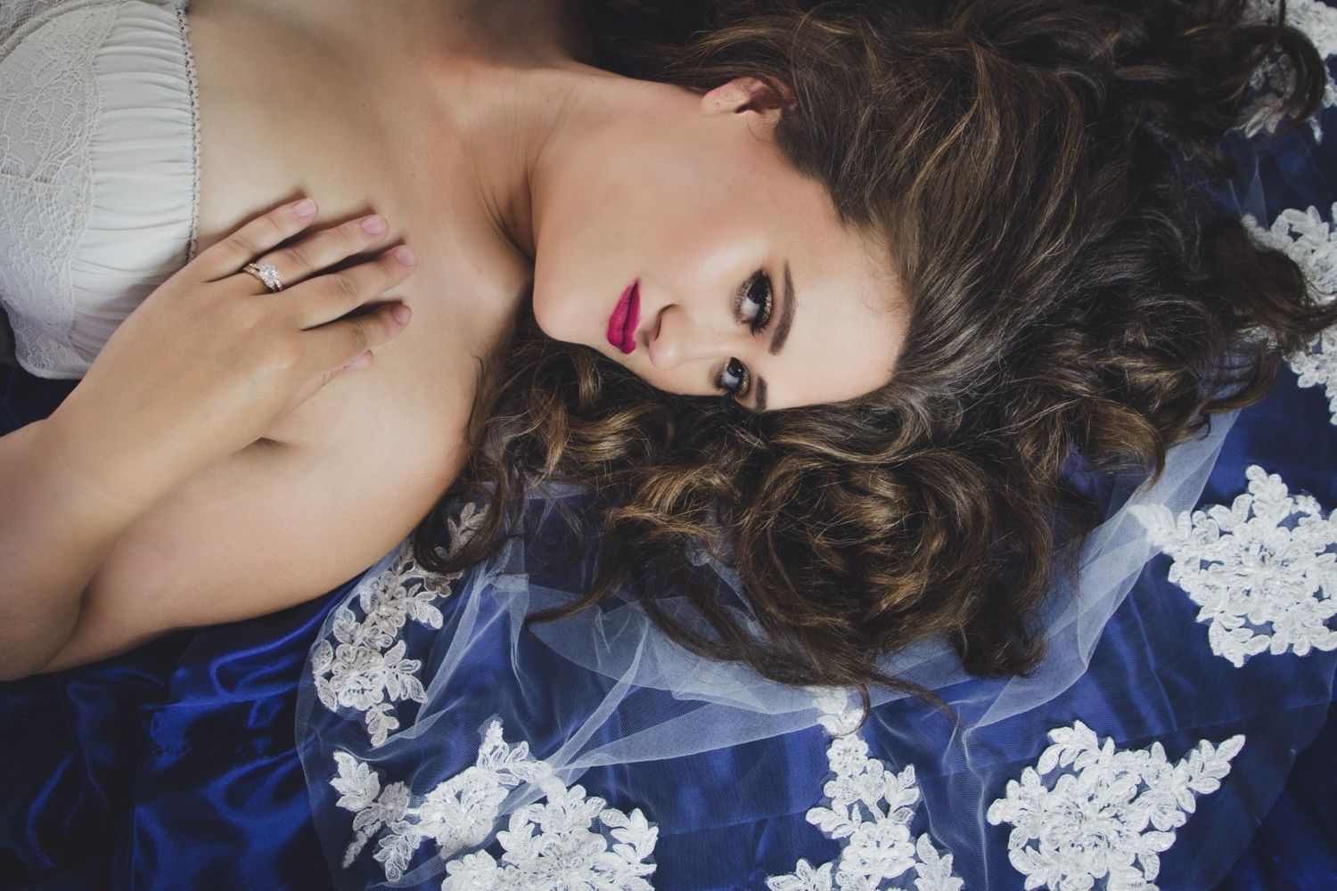 boudoir with veil