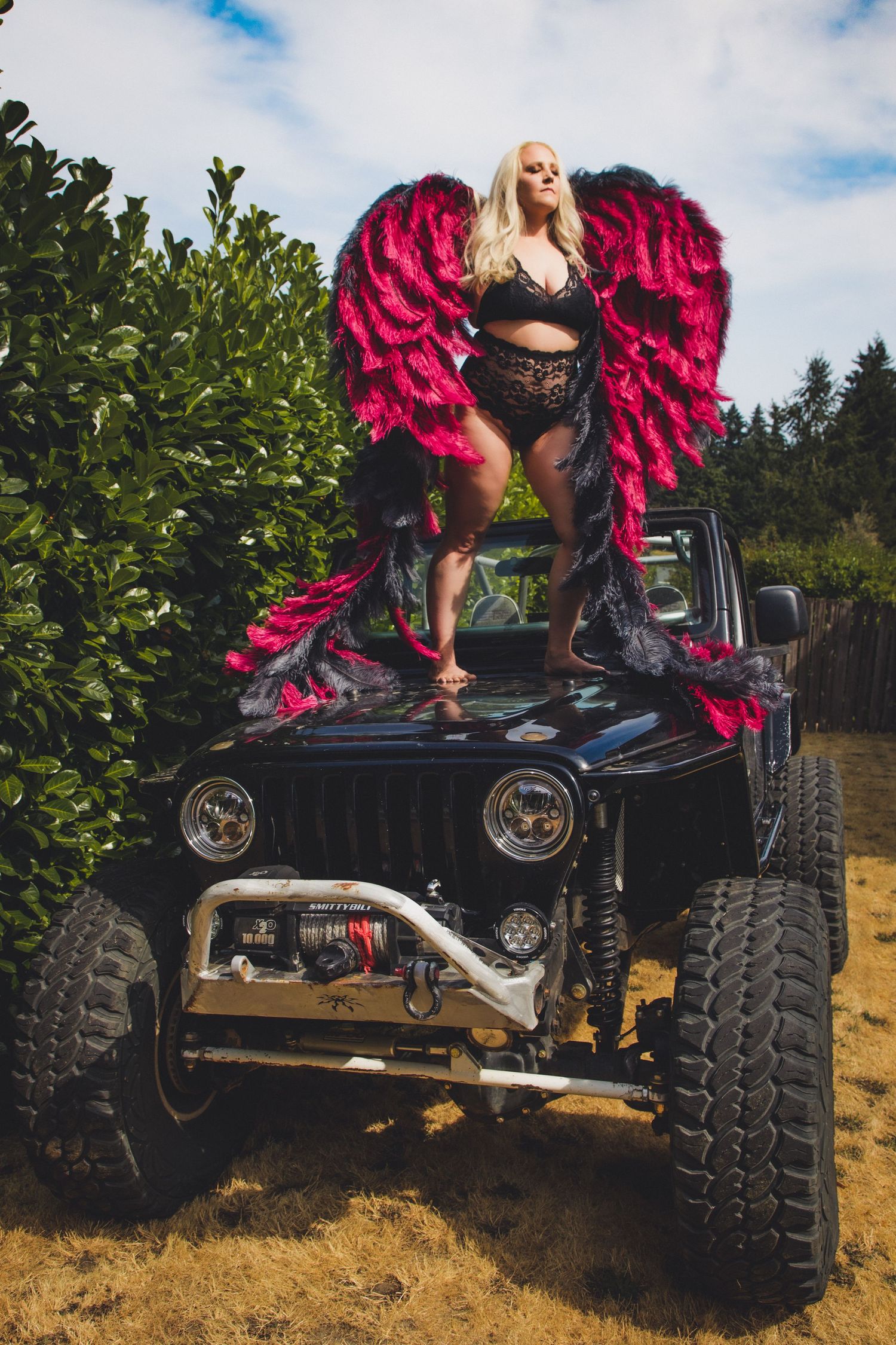 wings and jeeps boudoir