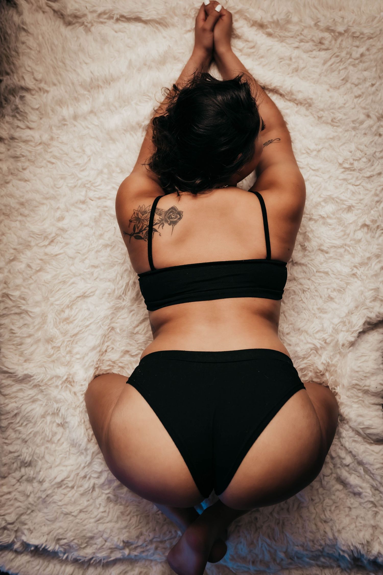 How do I prepare my body for a boudoir photo shoot?