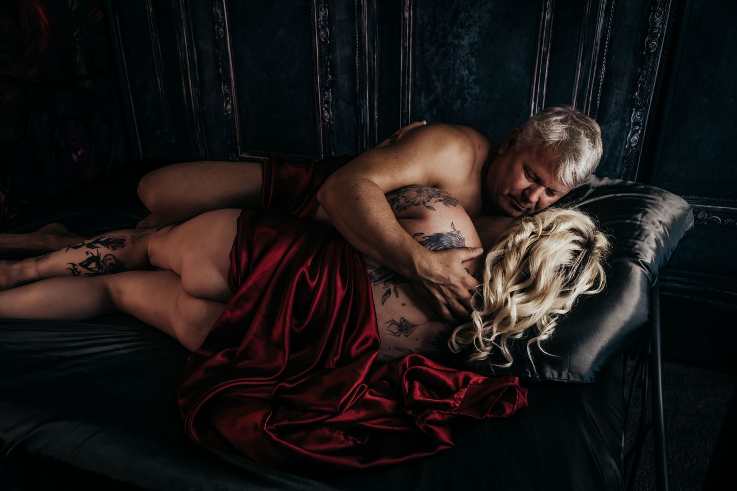 sensual boudoir shoot featuring warm tones and connection