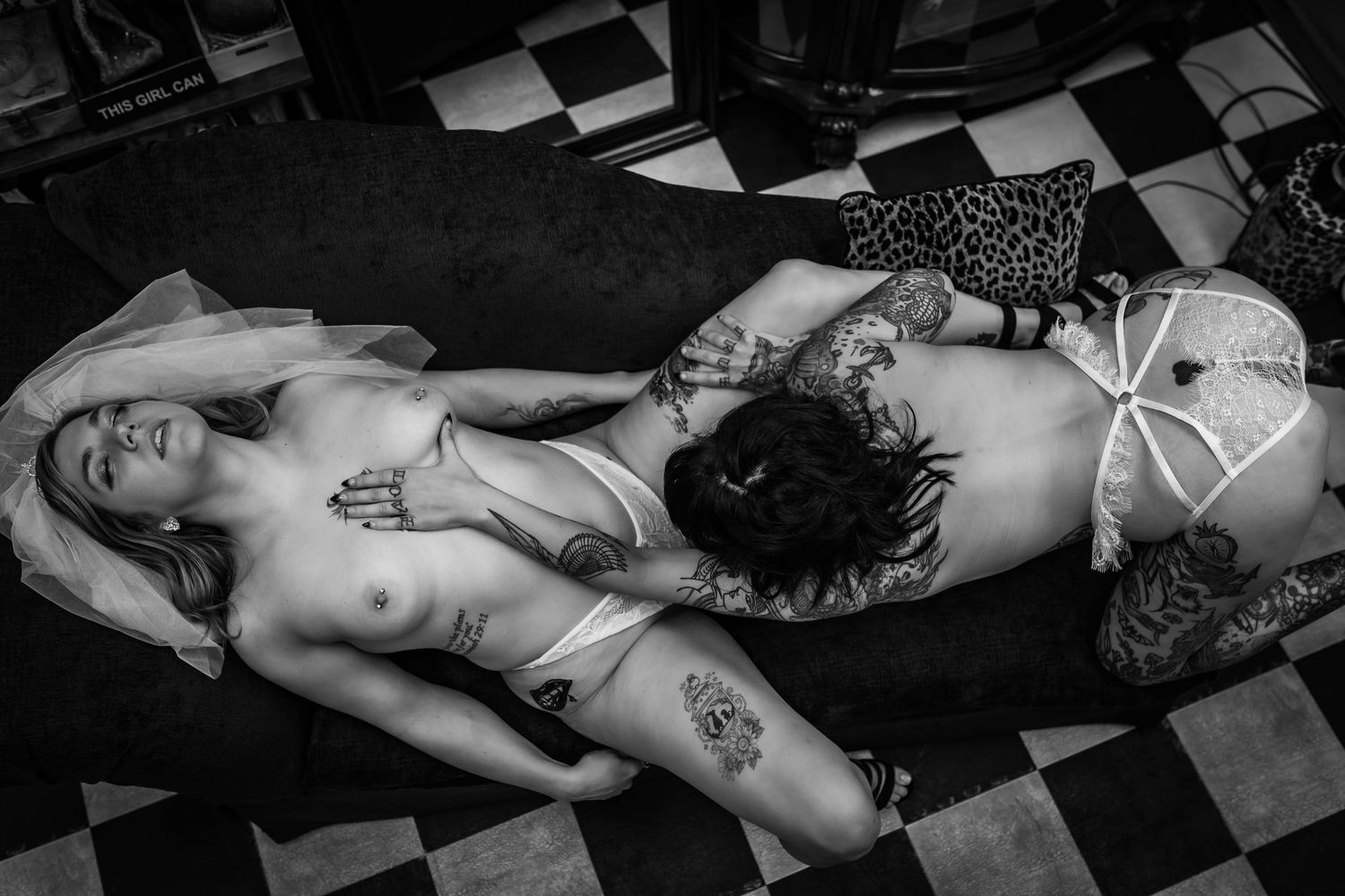 boudoir group photoshoot