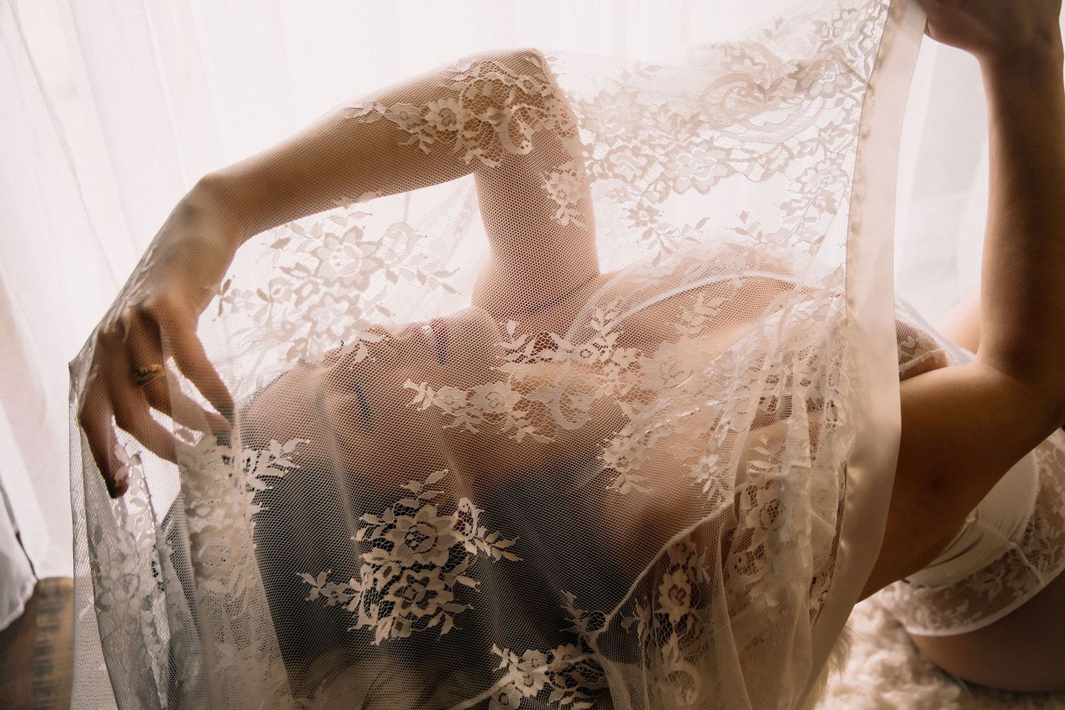 bridal boudoir photographer seattle