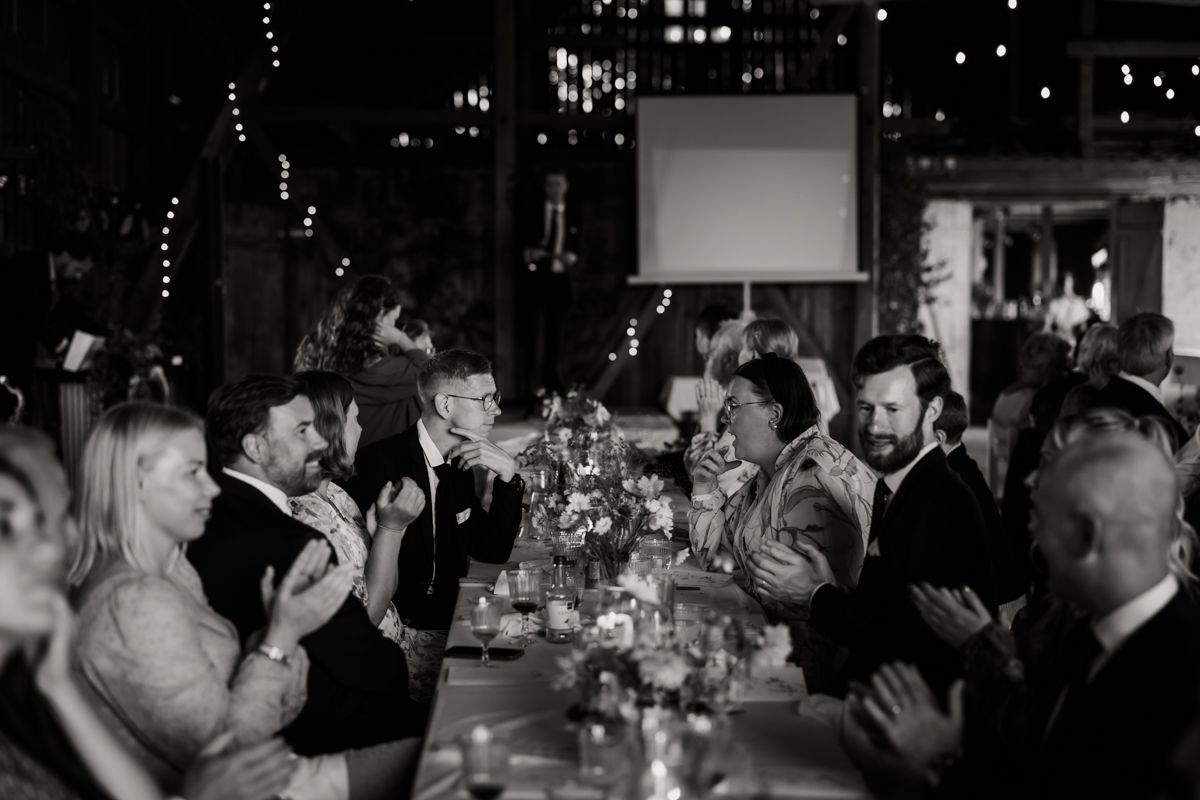 Bröllopsmiddag på Näfstad loge, fotograferat av Grevholm Photography.