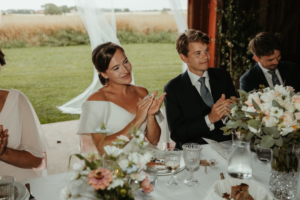 Bröllopsmiddag på Näfstad loge, fotograferat av Grevholm Photography.