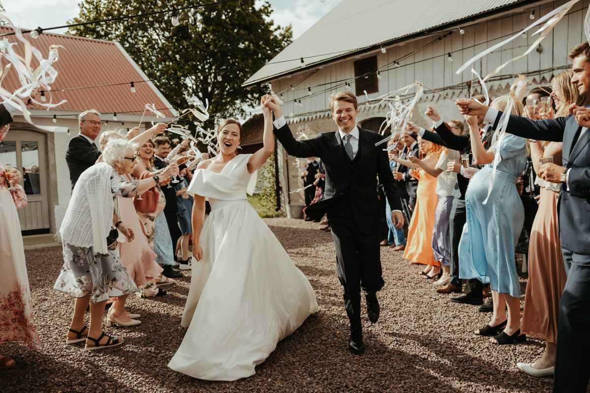 Mingel på ett bröllop på Näfstad loge, fotograferat av Grevholm Photography.