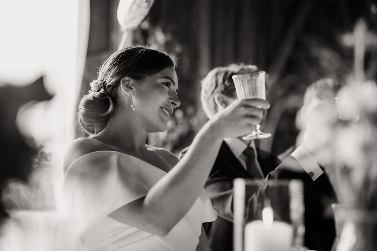Bröllopsmiddag på Näfstad loge, fotograferat av Grevholm Photography.