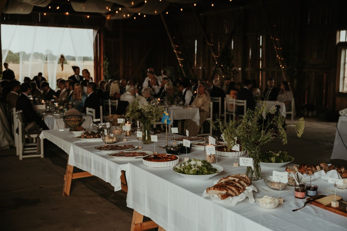 Bröllopsmiddag på Näfstad loge, fotograferat av Grevholm Photography.
