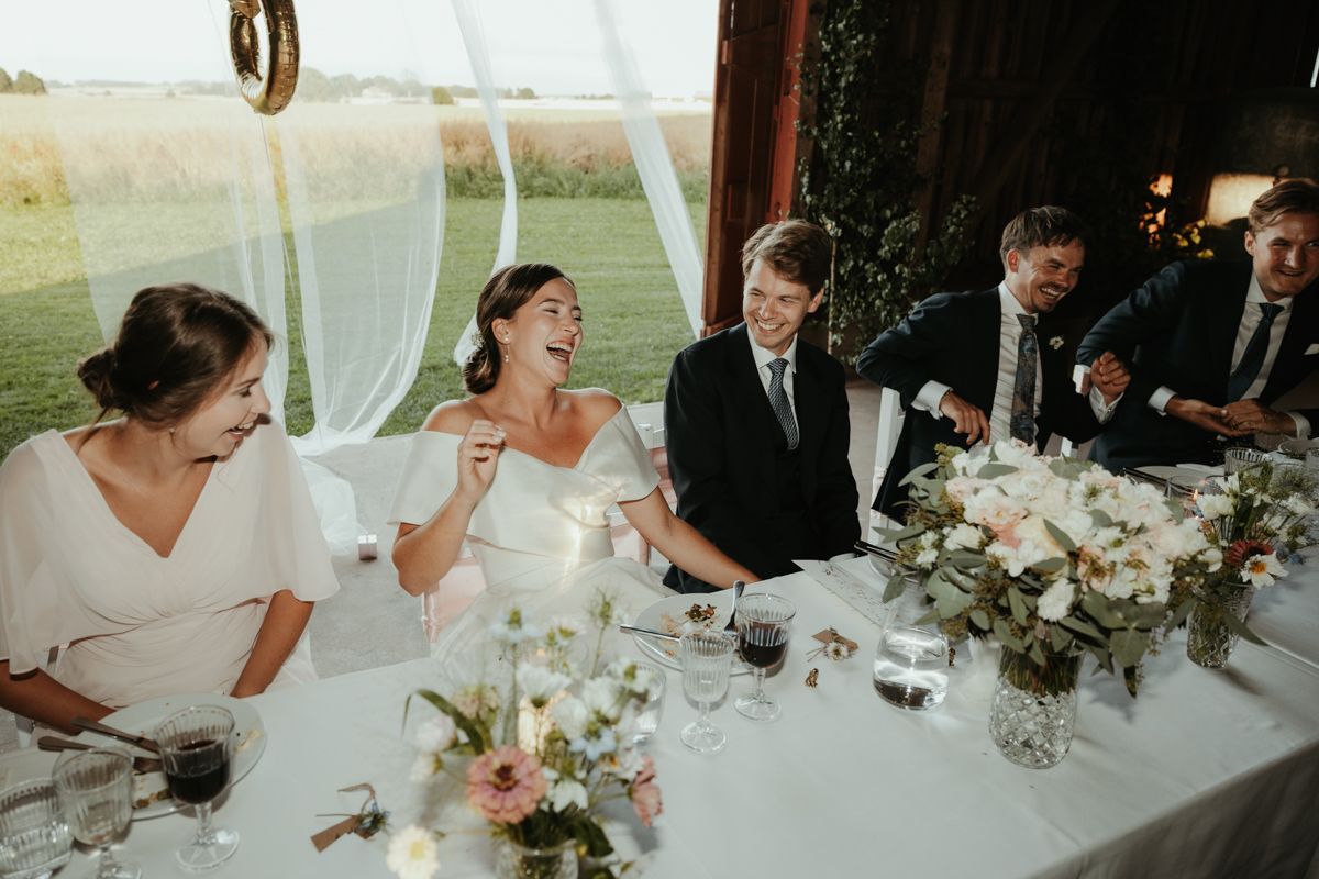 Bröllopsmiddag på Näfstad loge, fotograferat av Grevholm Photography.