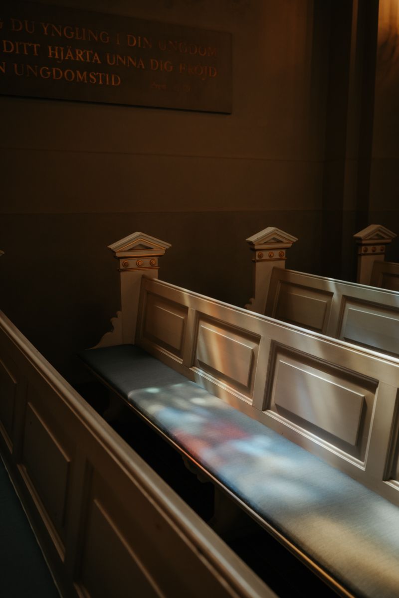 Vigsel i Sofia Albertina kyrka, Landskrona, med efterföljande fest på Maryhill Estate. Fotograferat av Grevholm Photography.