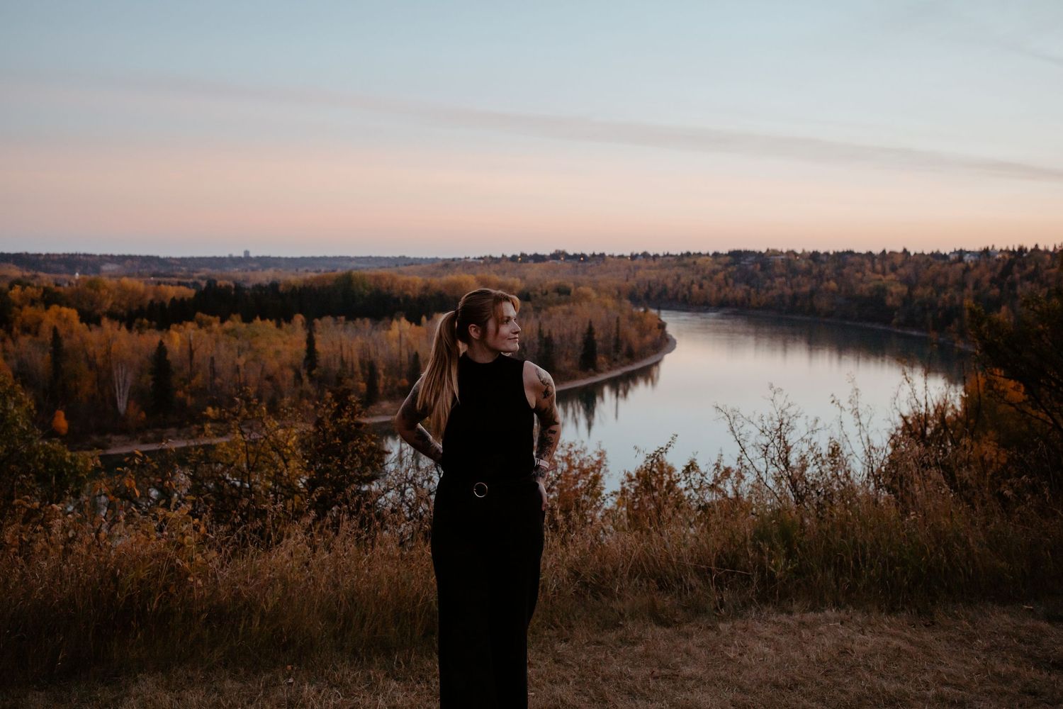 Central Alberta wedding, family, portrait & pet photographer servicing Leduc, Calmar, Devon, Thorsby, Millet, Edmonton and surrounding area.