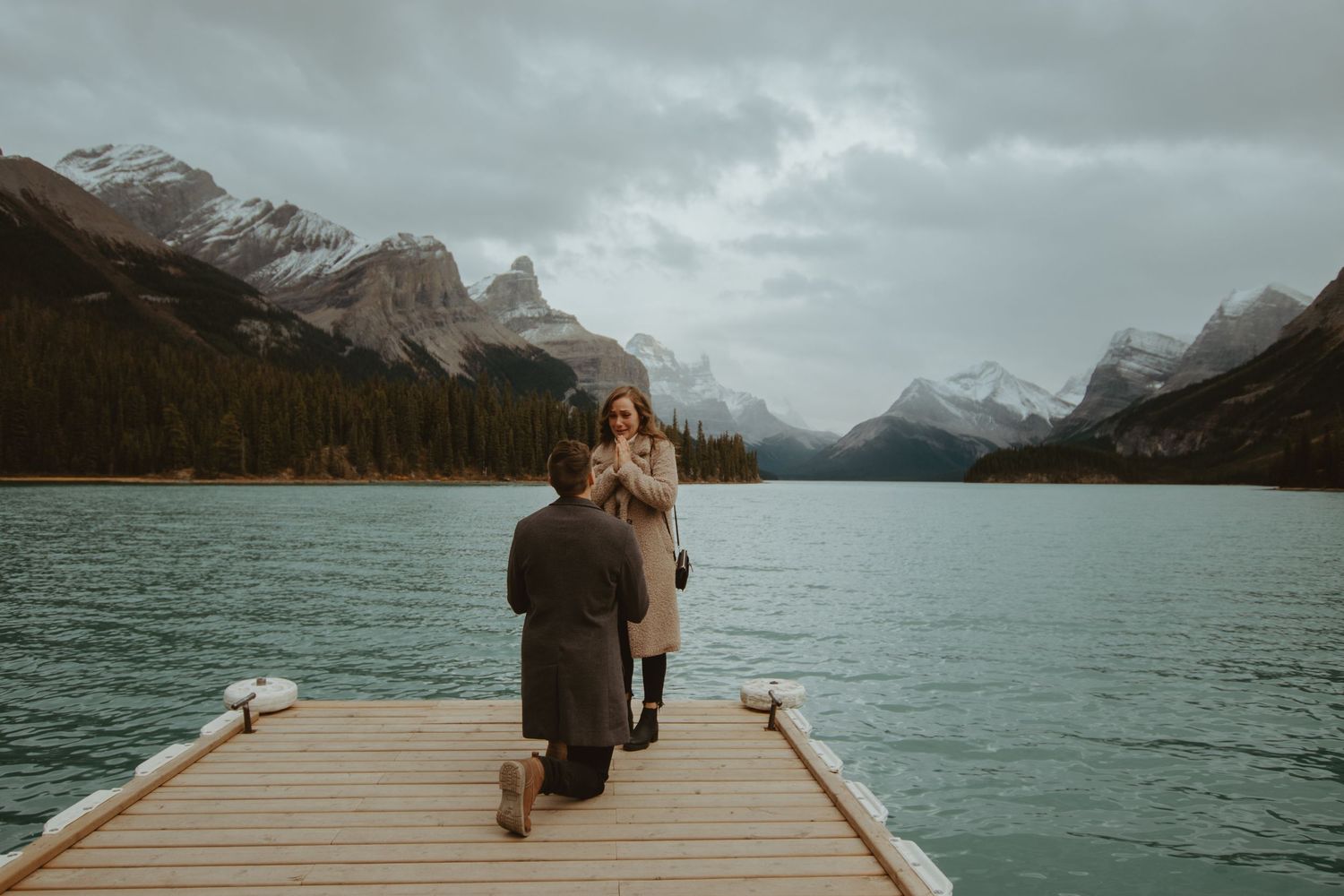 Central Alberta wedding, family, portrait & pet photographer servicing Leduc, Calmar, Devon, Thorsby, Millet, Edmonton and surrounding area.