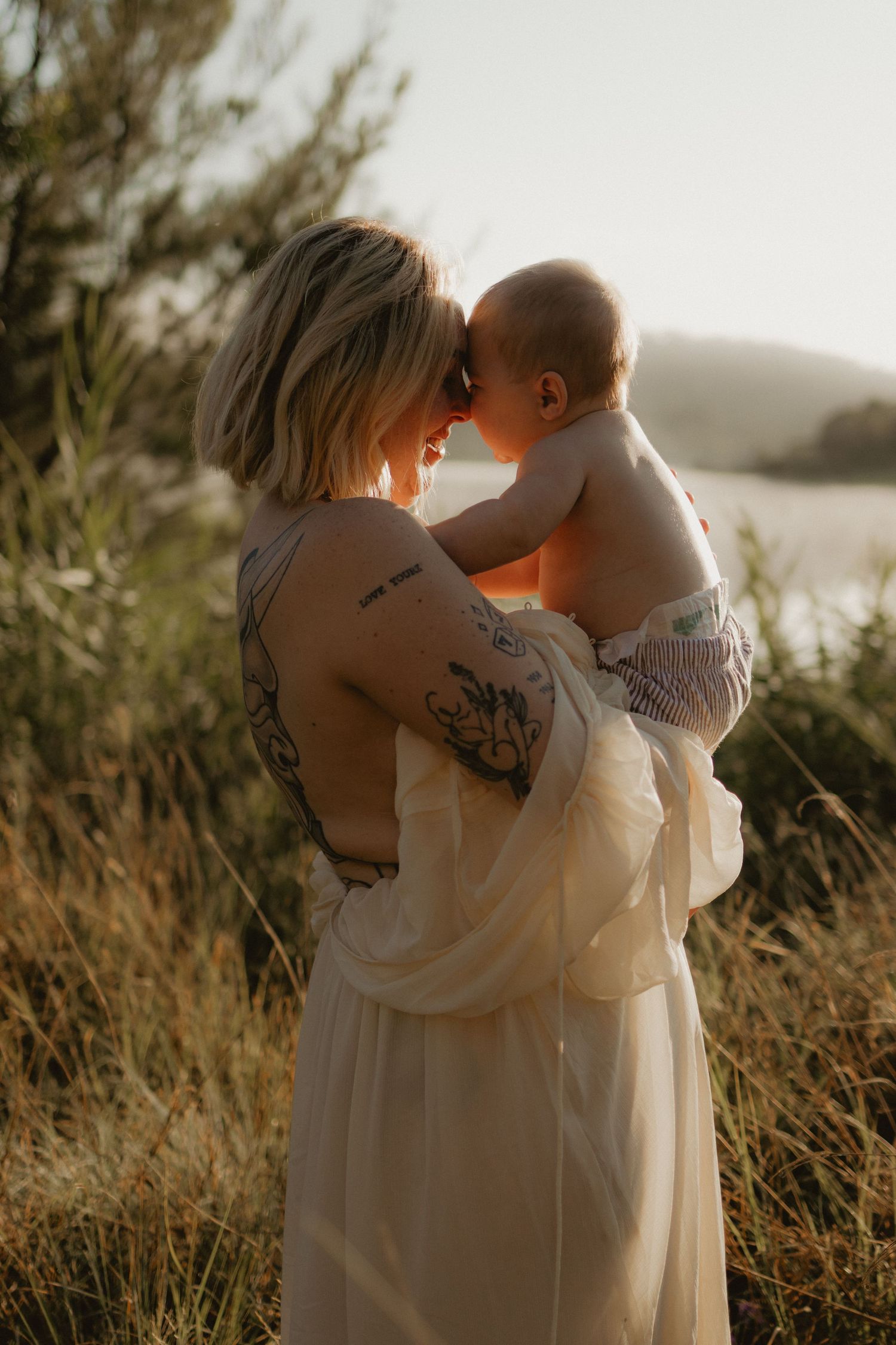 Toowoomba photographer, motherhood photography, breastfeeding photography, sunrise photography, Mama Faka
