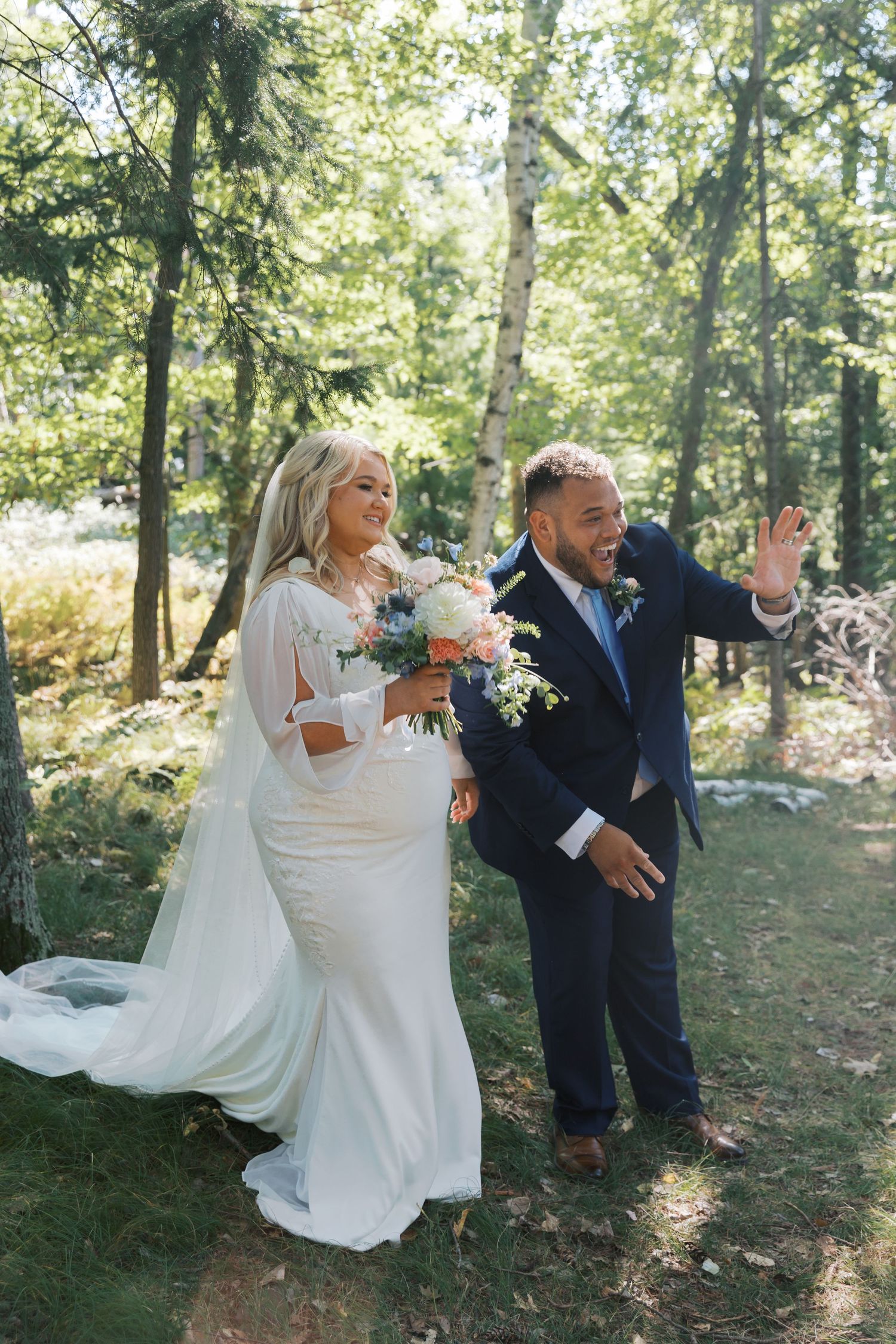 Summer Camp Themed Wedding Photography at Camp Lincoln Camp Lake Hubert in Nisswa Minnesota. Lakeside woodland wedding pictures Up North