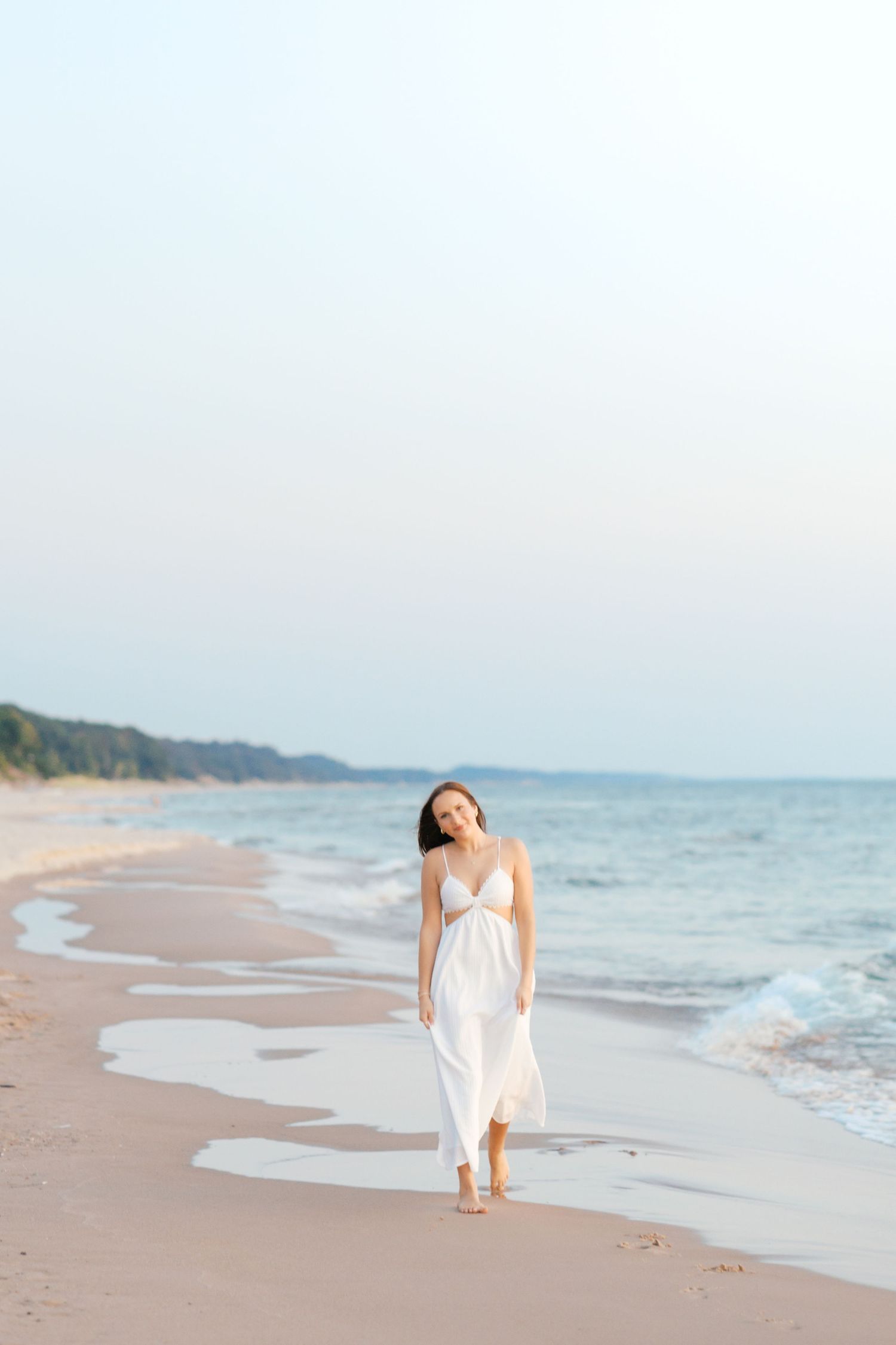 Grand Haven Michigan senior portrait photography pictures, Beach and boardwalk location. summer beach senior pictures in west michigan